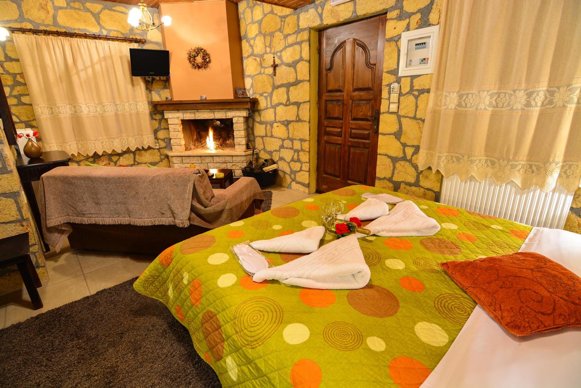 XENIOS ZEYS (ΞΕΝΙΟΣ ΖΕΥΣ)