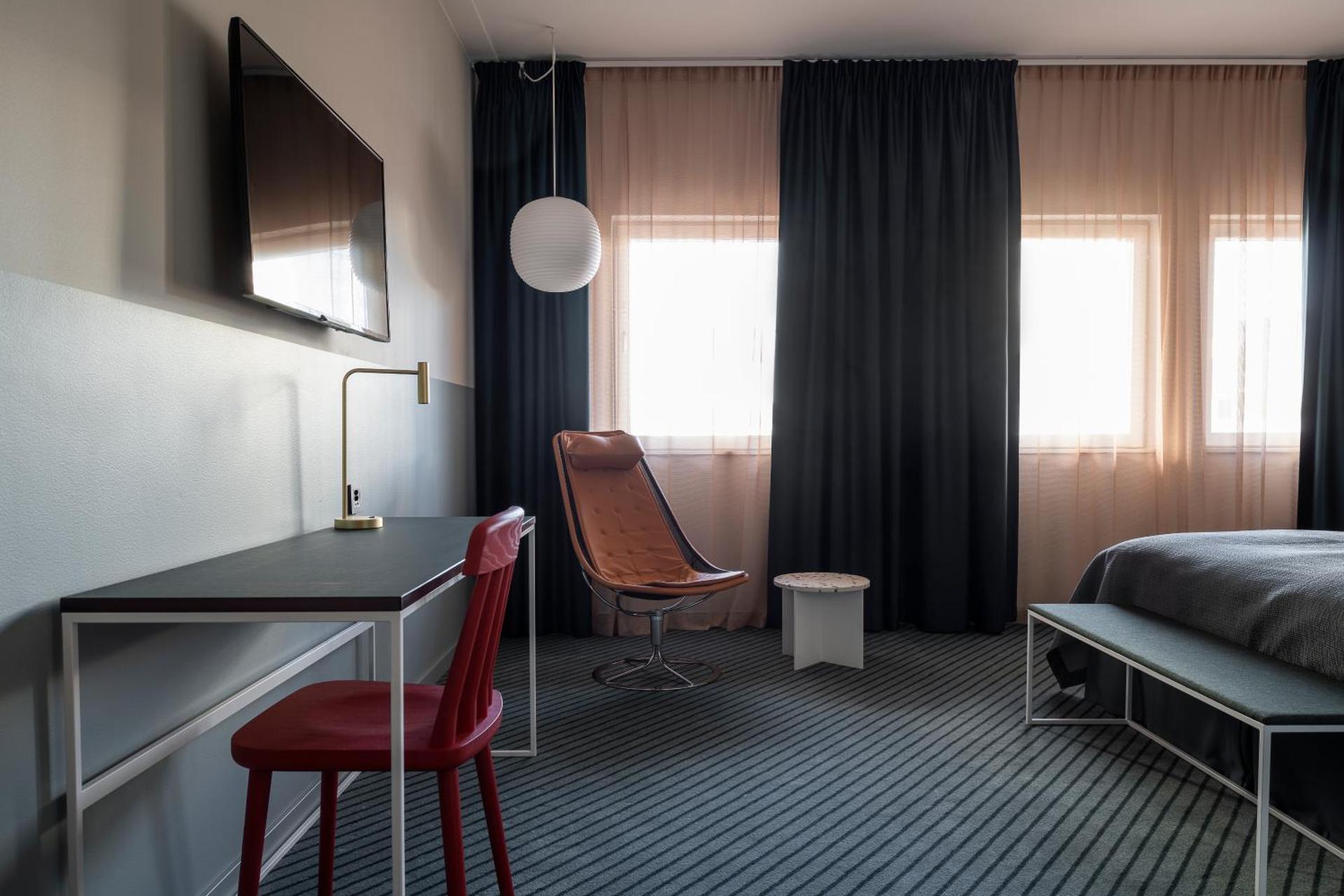 Photo of the whole room