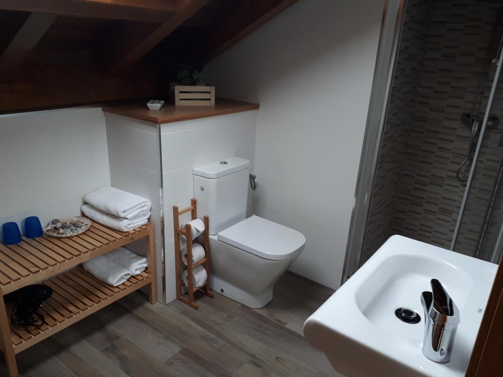 Twin Room with Private Bathroom