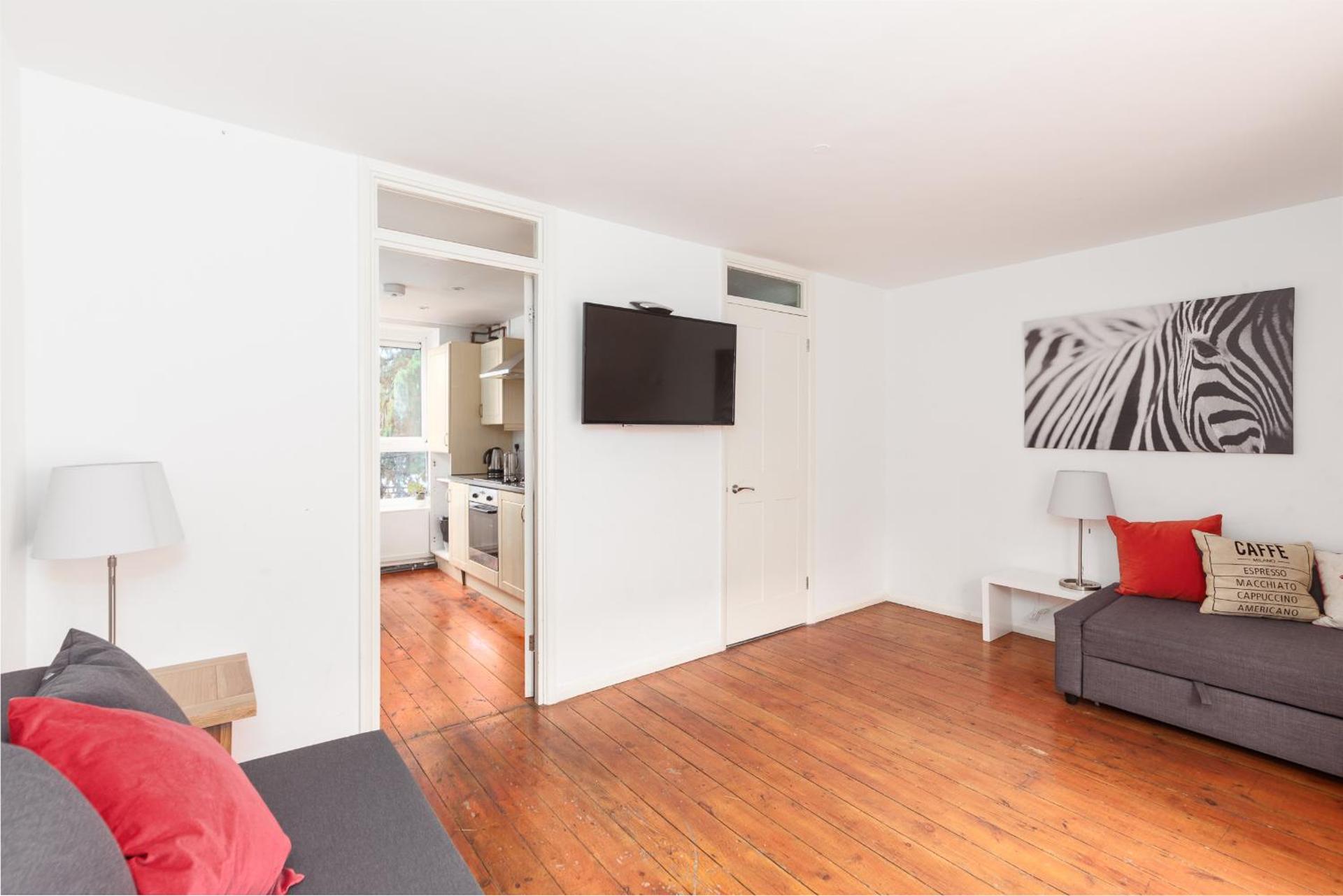 Communal lounge/ TV room