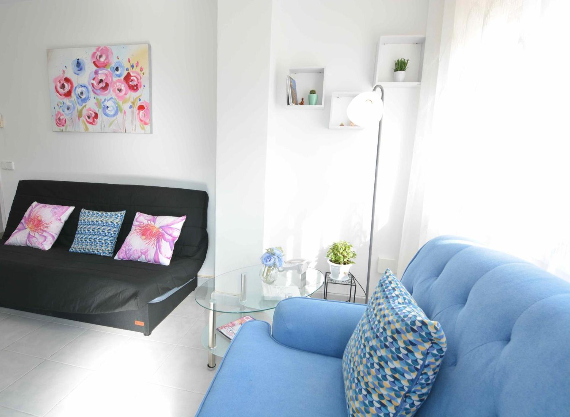 Communal lounge/ TV room