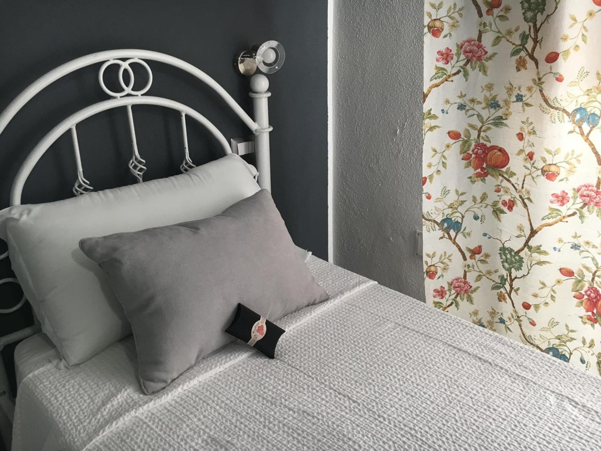 Værelse for 2 personer med eget badeværelse