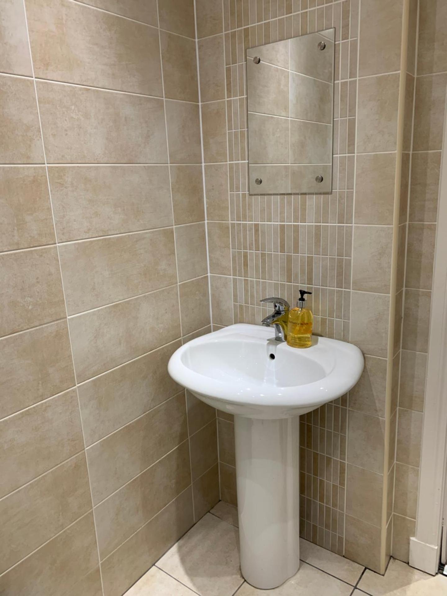 Dunfermline GF flat, 5 min walk to Train St. and High St.