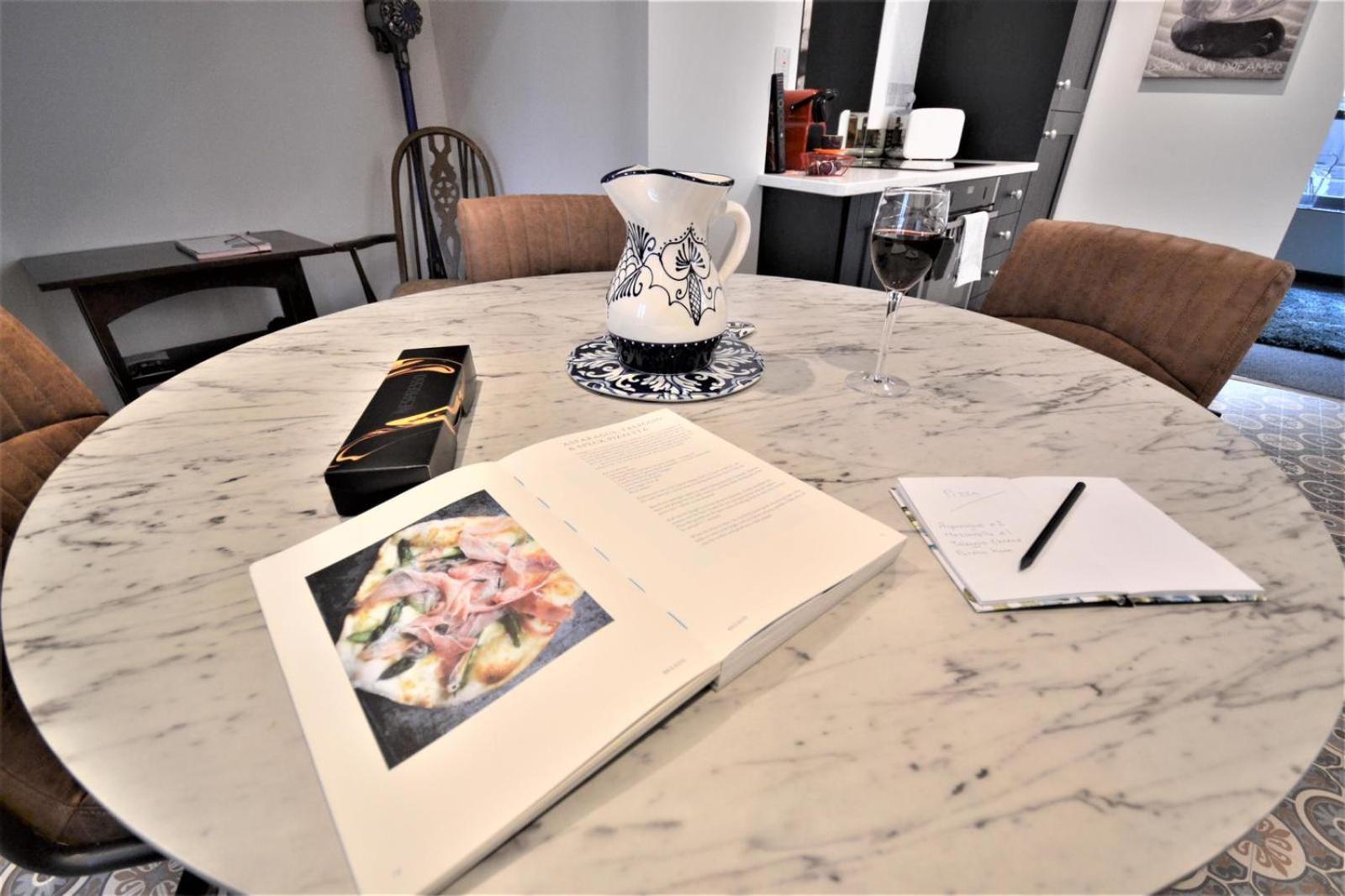 New street Luxury town house in the centre of Holt with free PARKING for one car