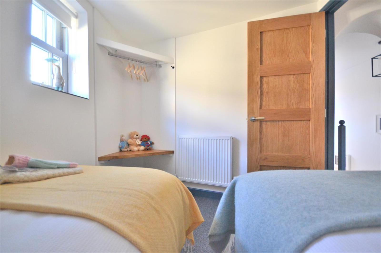 New street Luxury town house in the centre of Holt with free PARKING for one car