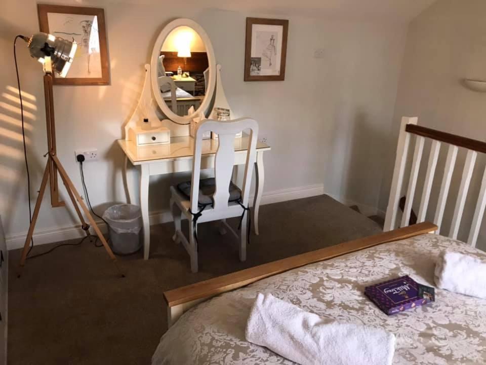 Arthur Street Guest Cottage No16