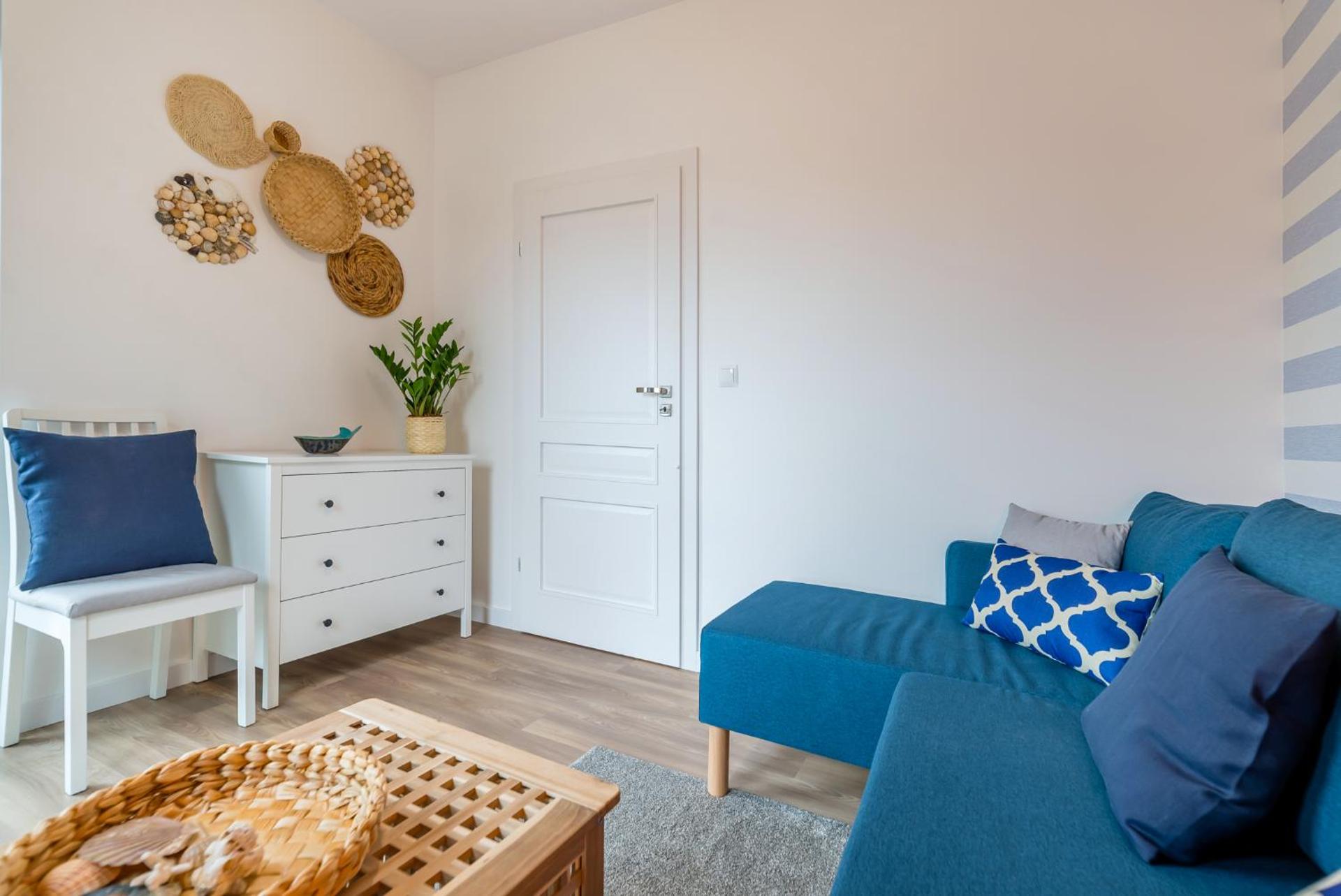 Anchor Apartments MARINE