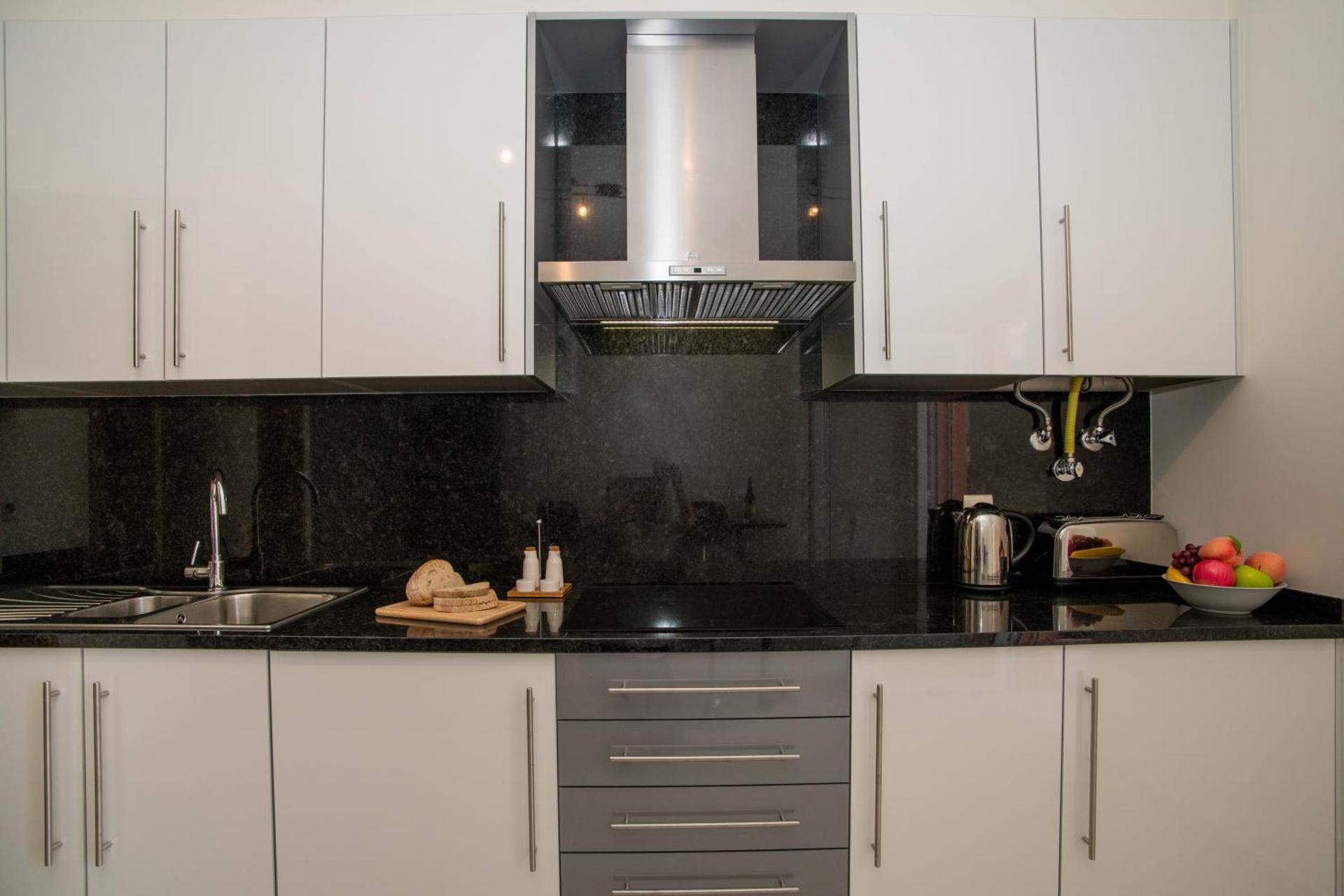 Central Modern 2 Bed Apartment Armacao De Pera