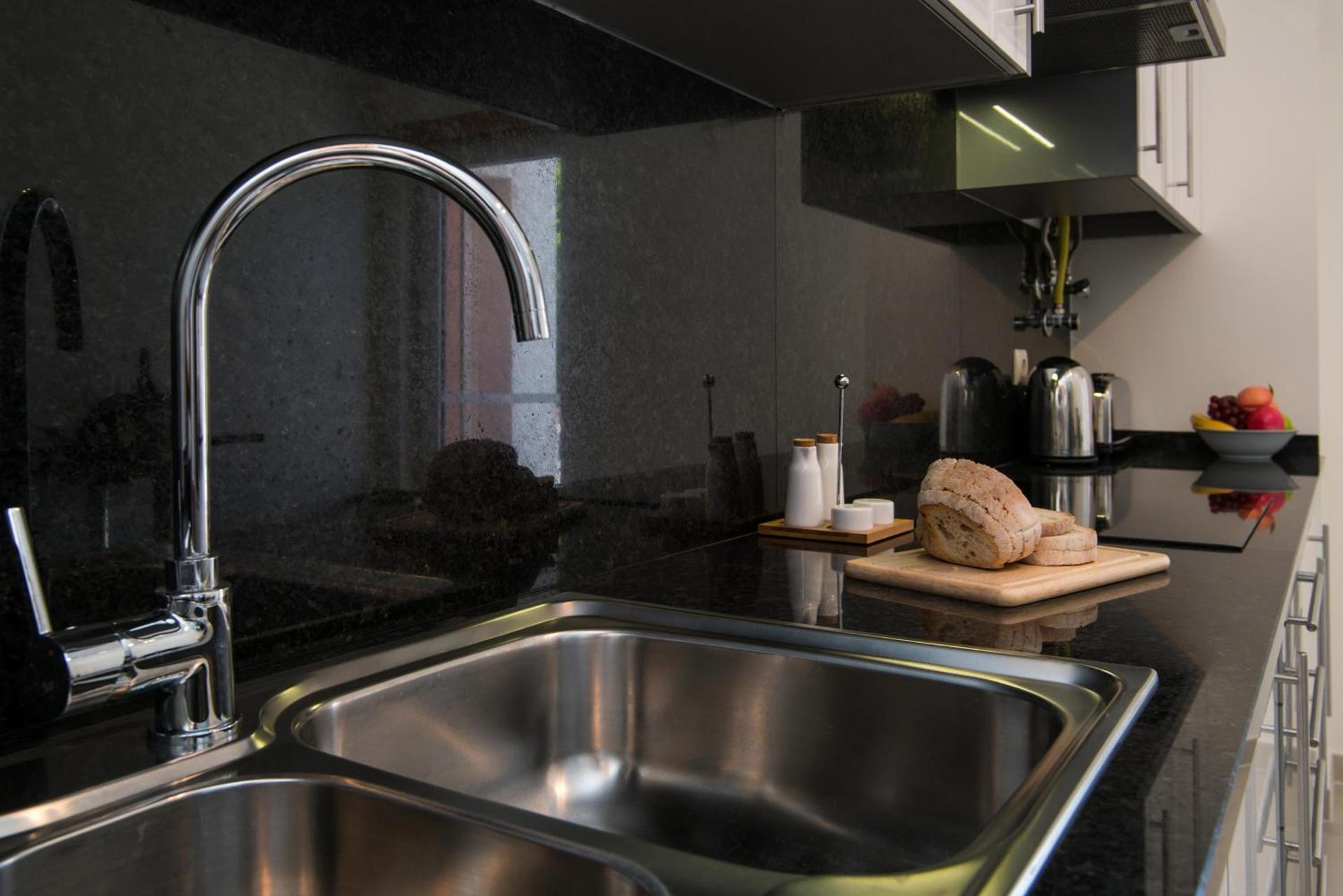 Central Modern 2 Bed Apartment Armacao De Pera