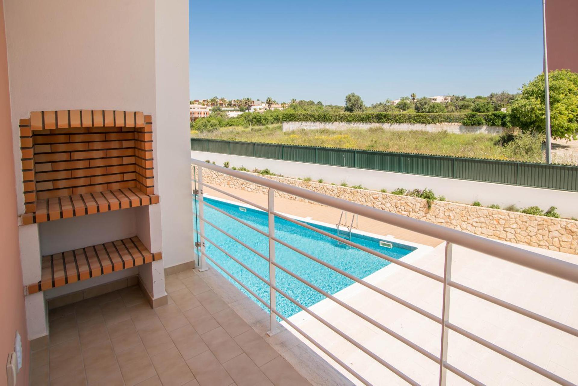 Central Modern 2 Bed Apartment Armacao De Pera