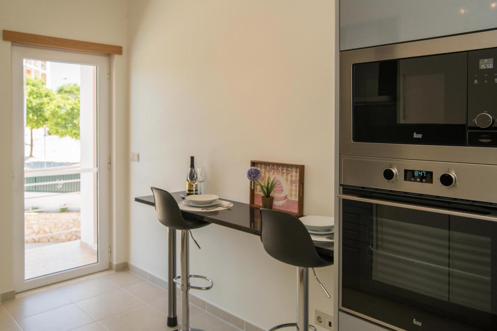 Central Modern 2 Bed Apartment Armacao De Pera