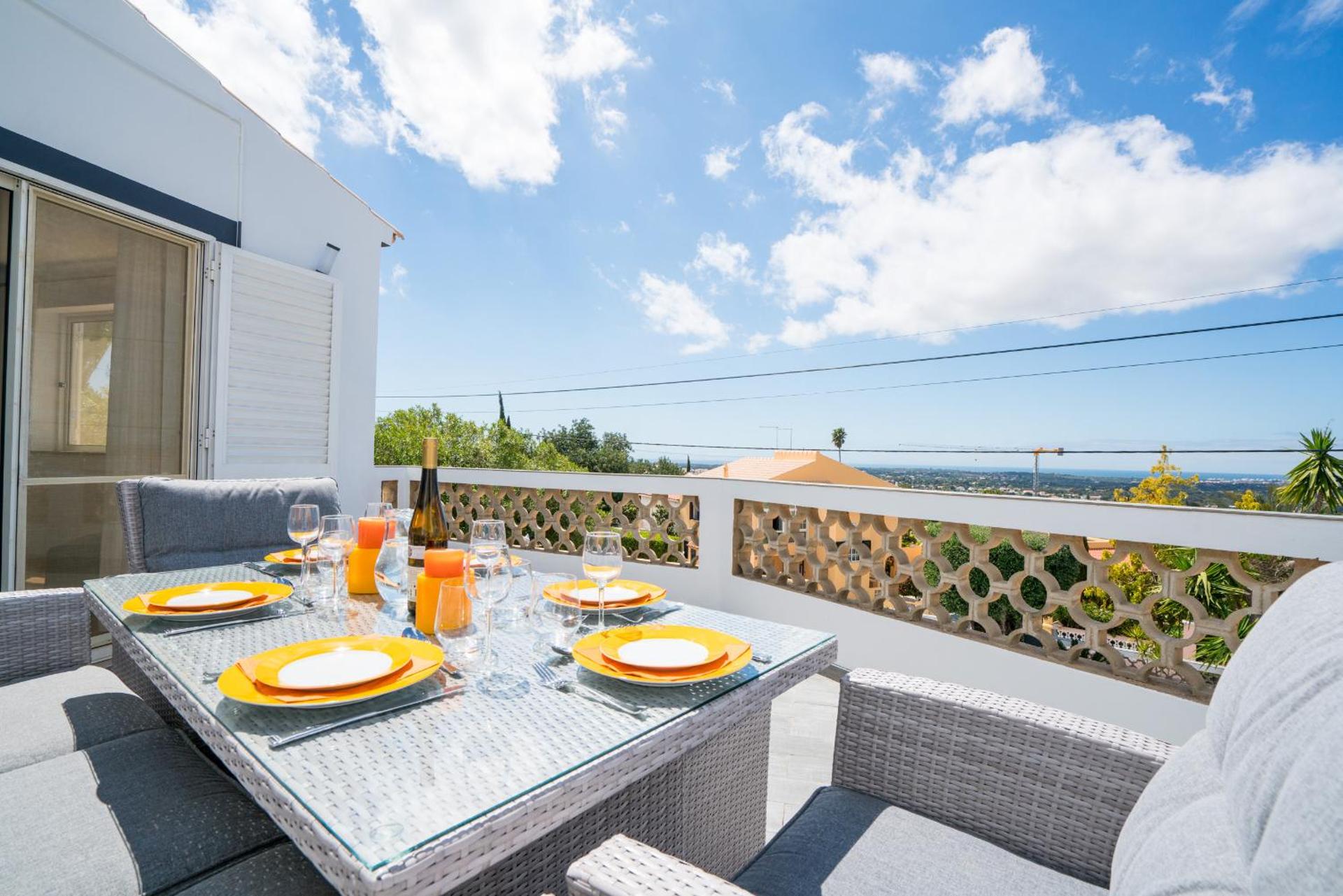 Casa Laranja Three bedroom Villa