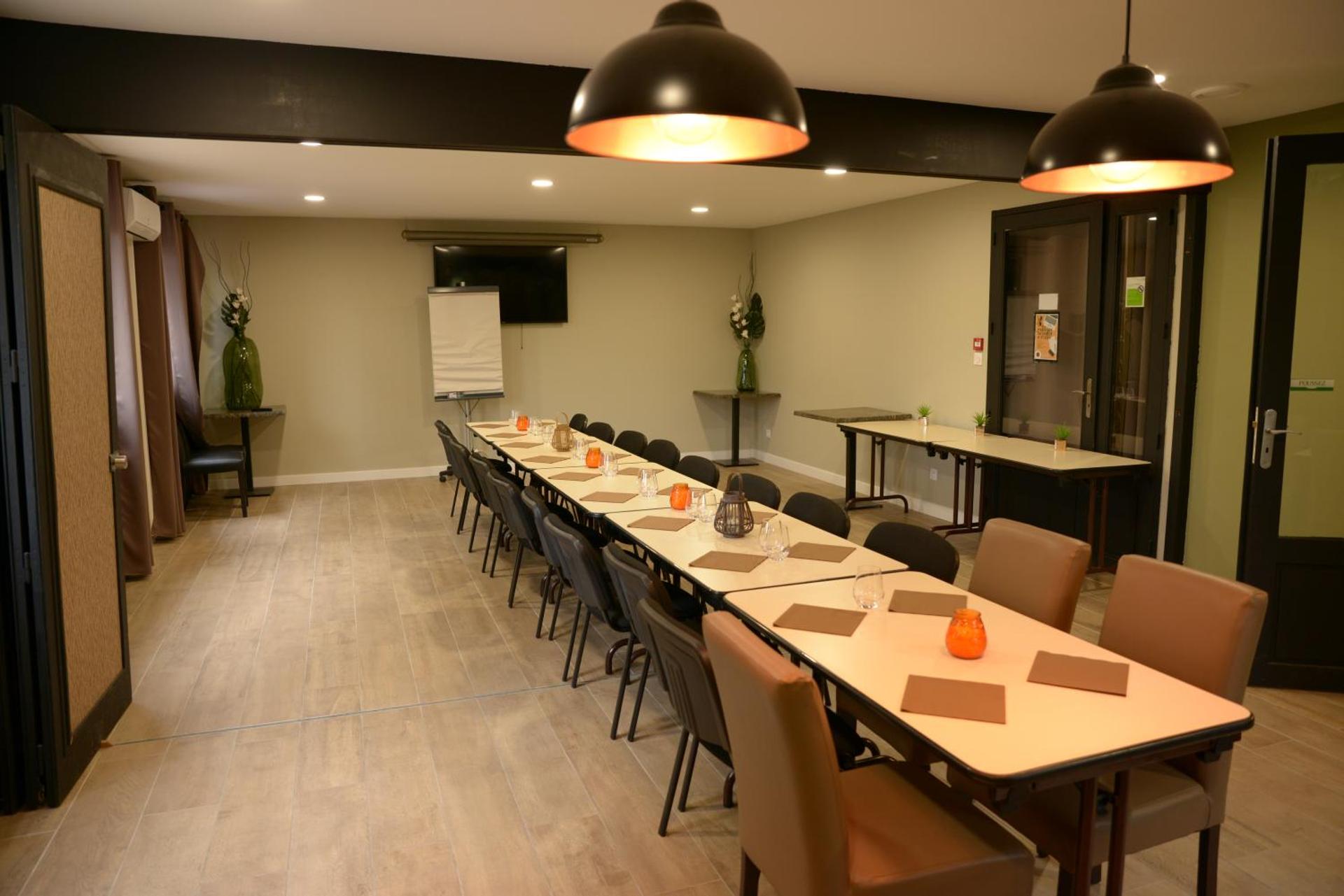 Meeting/conference room