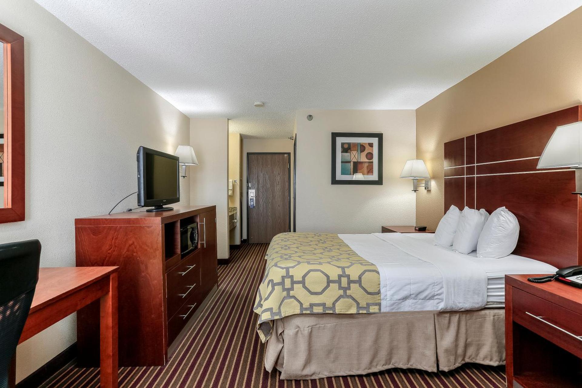 Queen Room - Non-Smoking