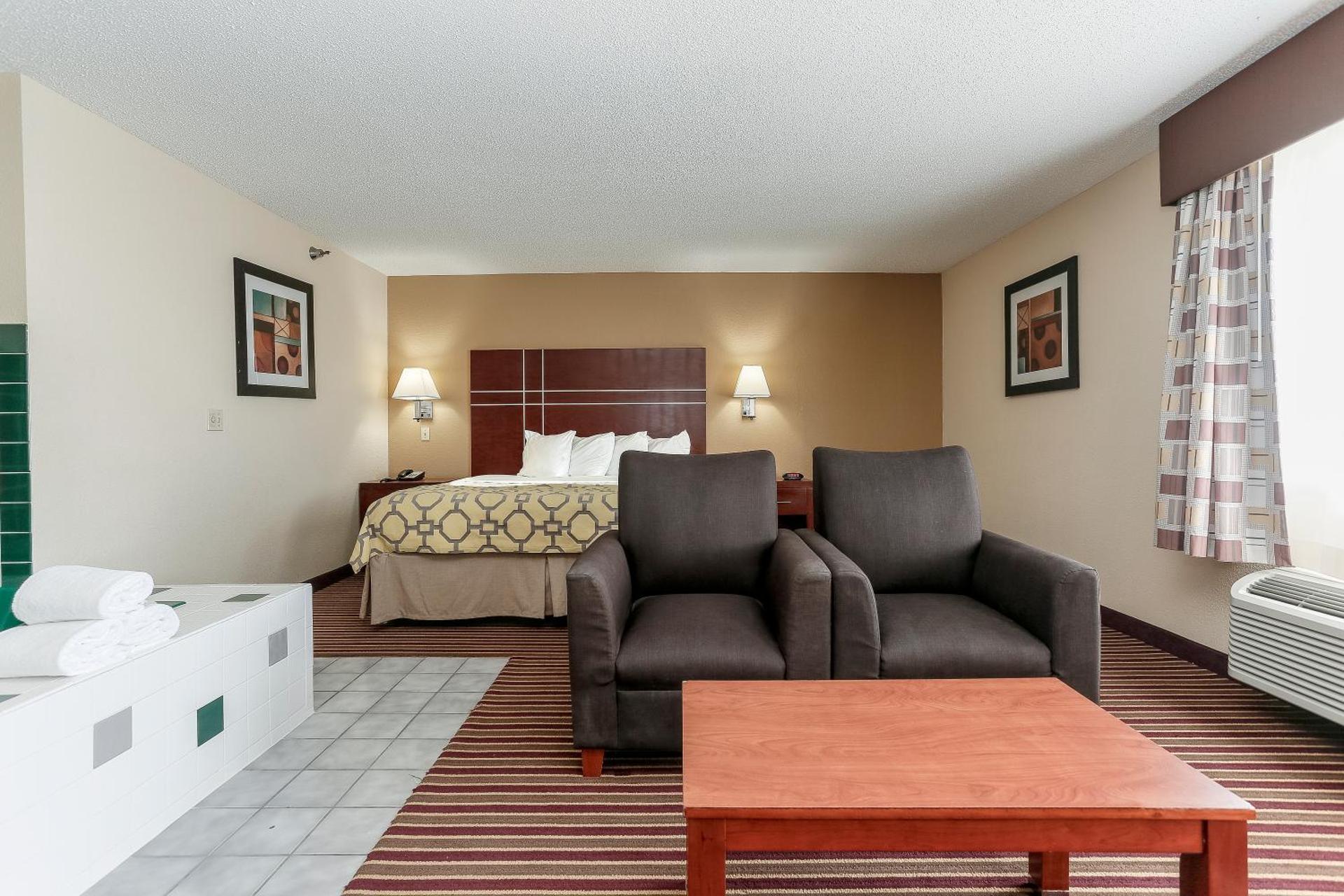 Baymont by Wyndham Bowling Green