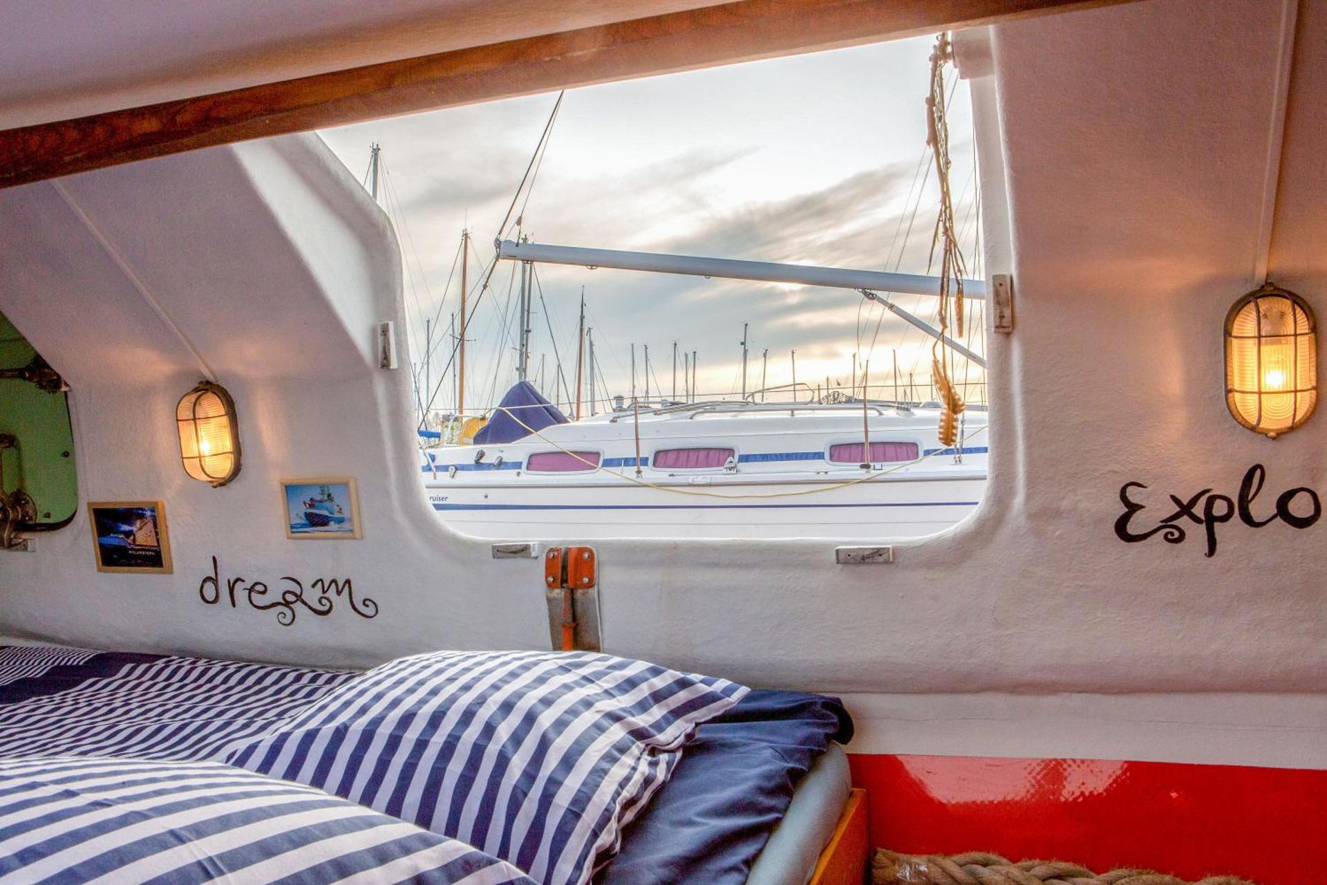 PolarStern - unique boatstay!