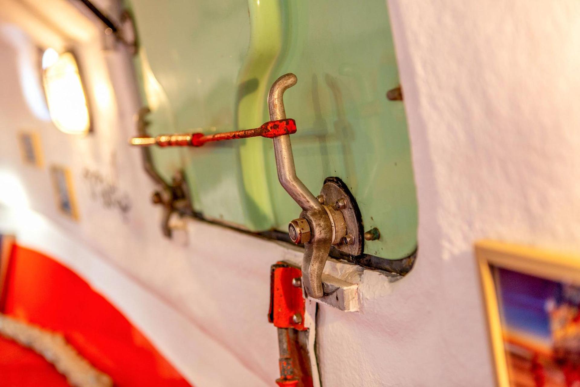 PolarStern - unique boatstay!