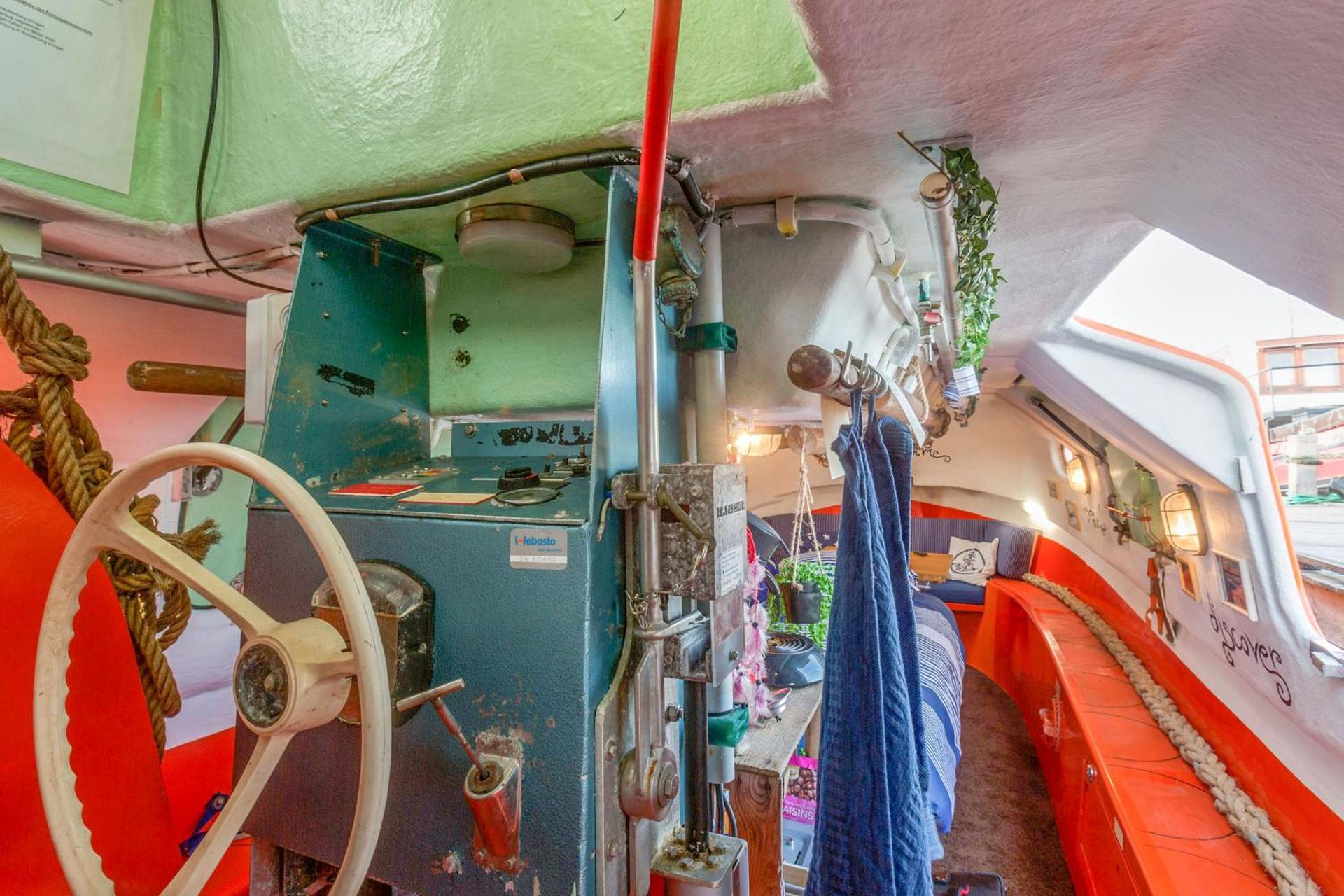 PolarStern - unique boatstay!