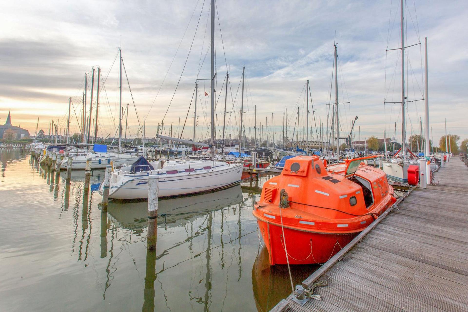 PolarStern - unique boatstay!