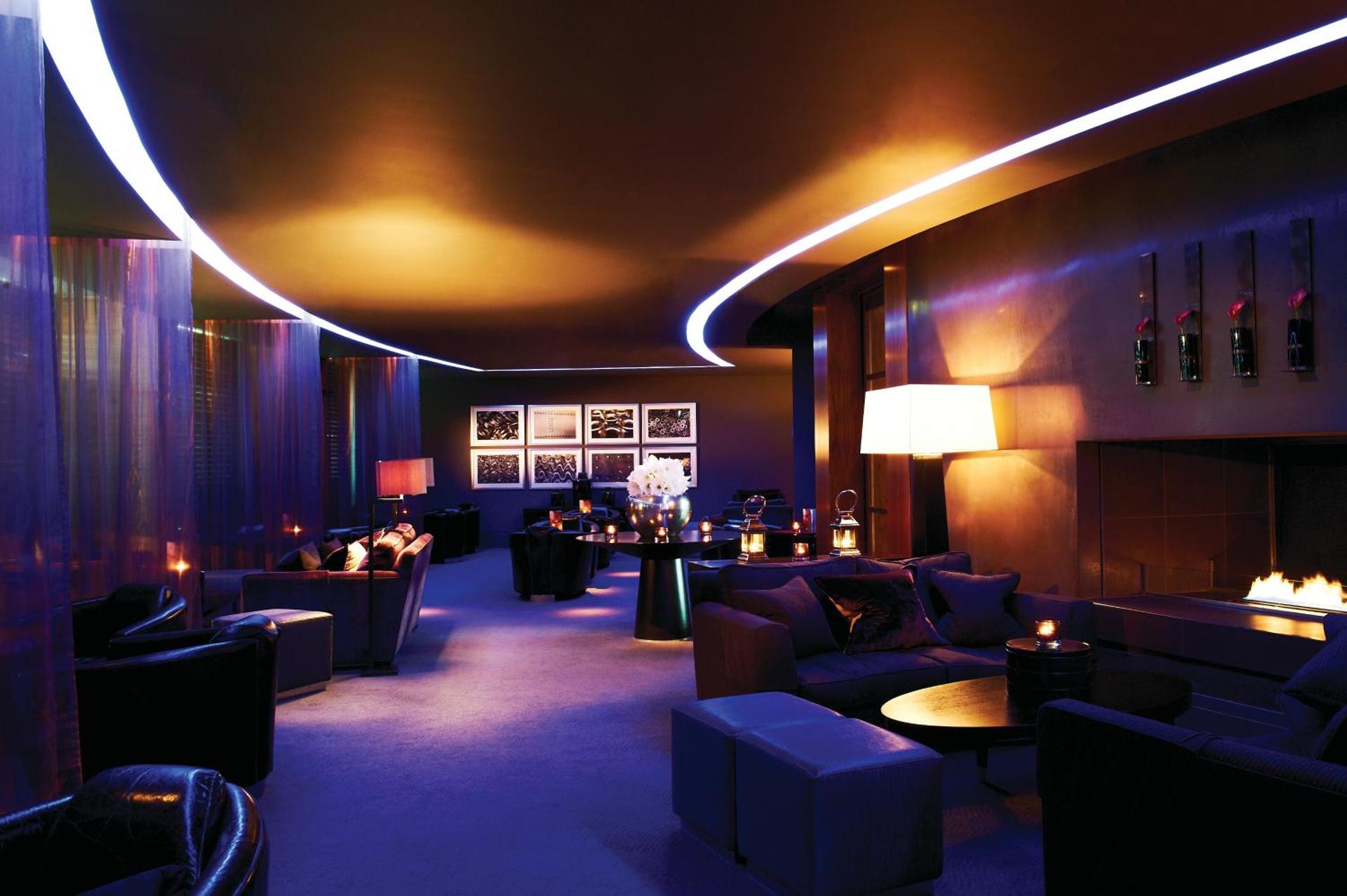 Lounge or bar