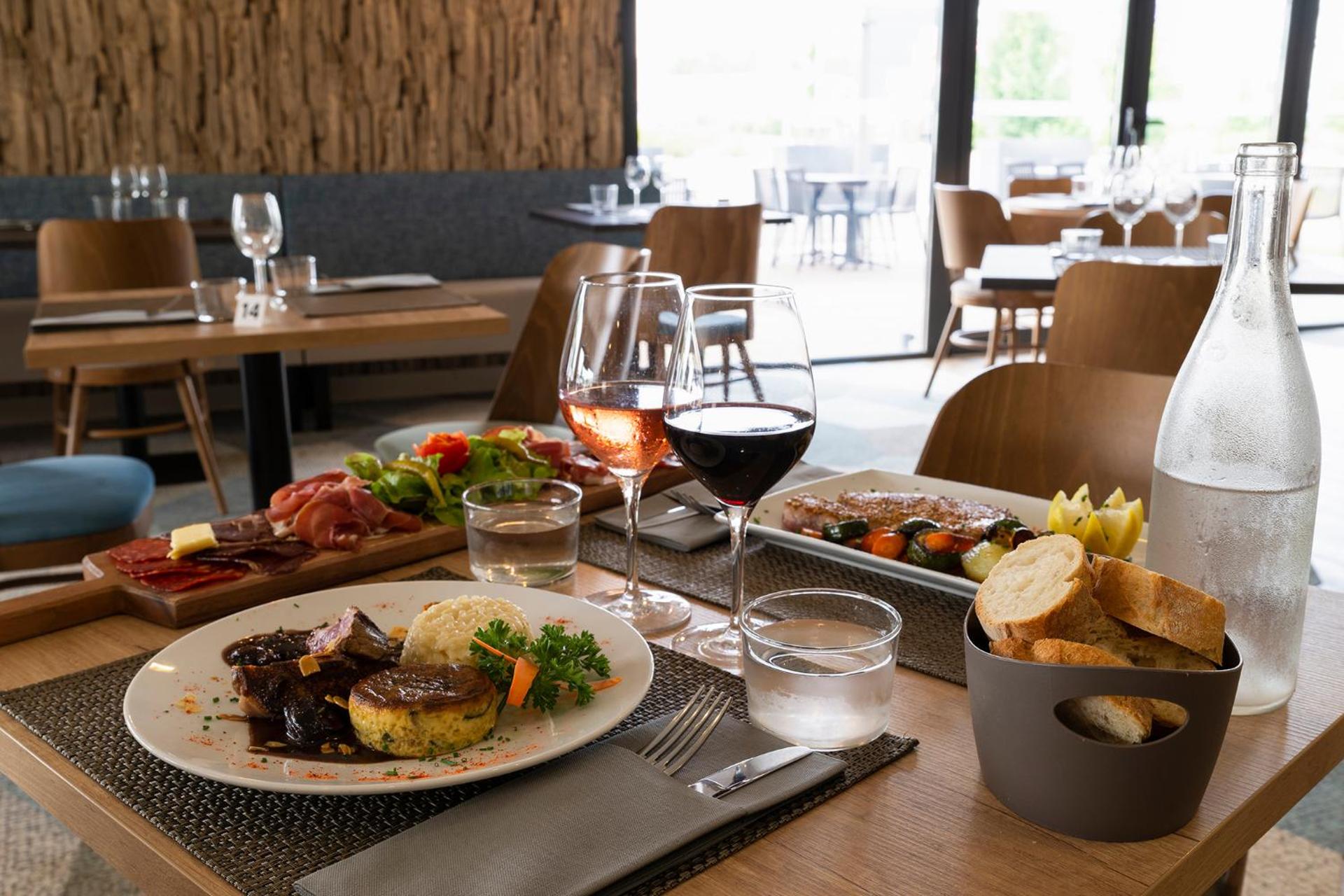 Restaurant/places to eat