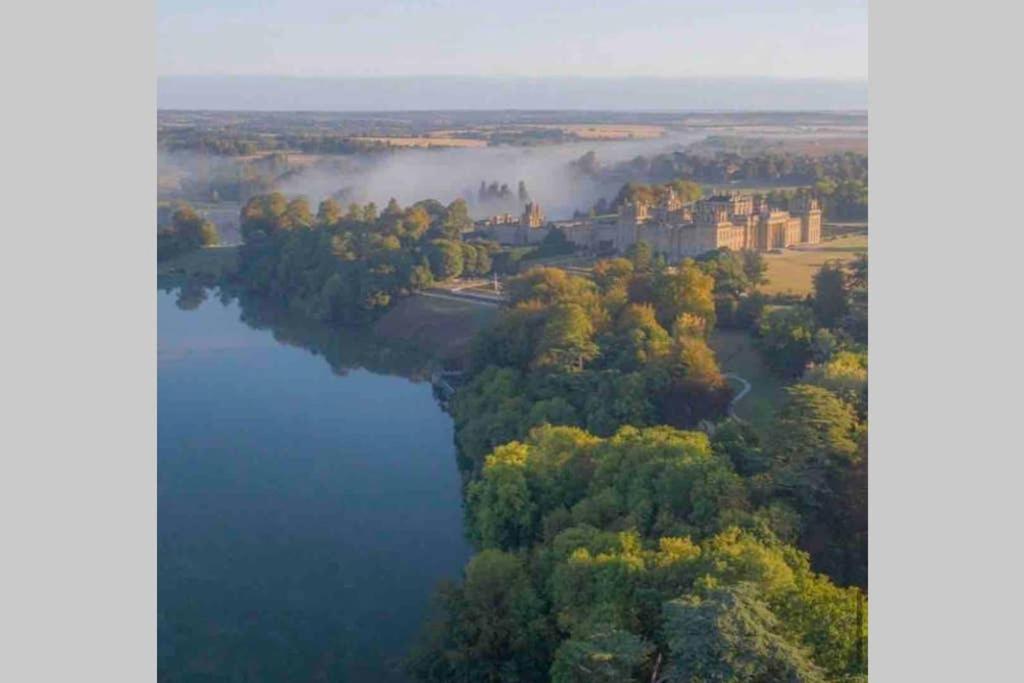 Oxfordshire Living - The Churchill Apartment - Woodstock