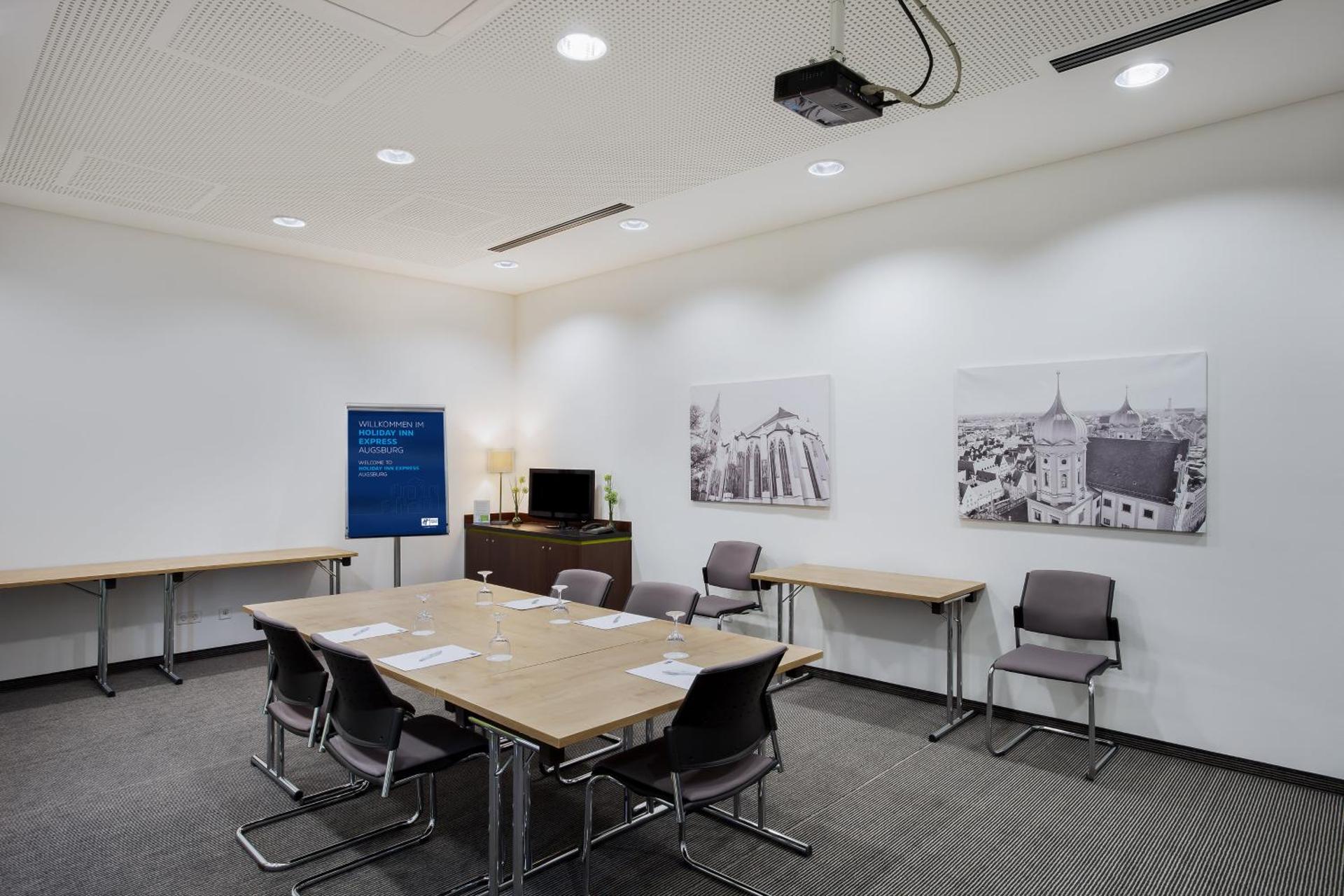 Meeting/conference room