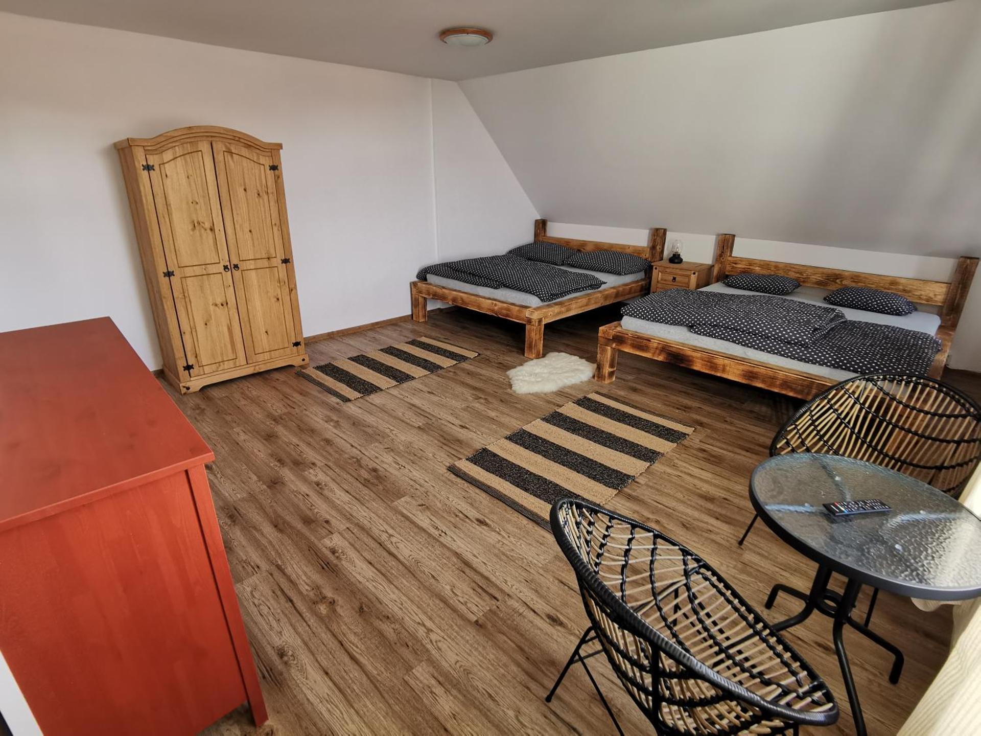 Photo of the whole room