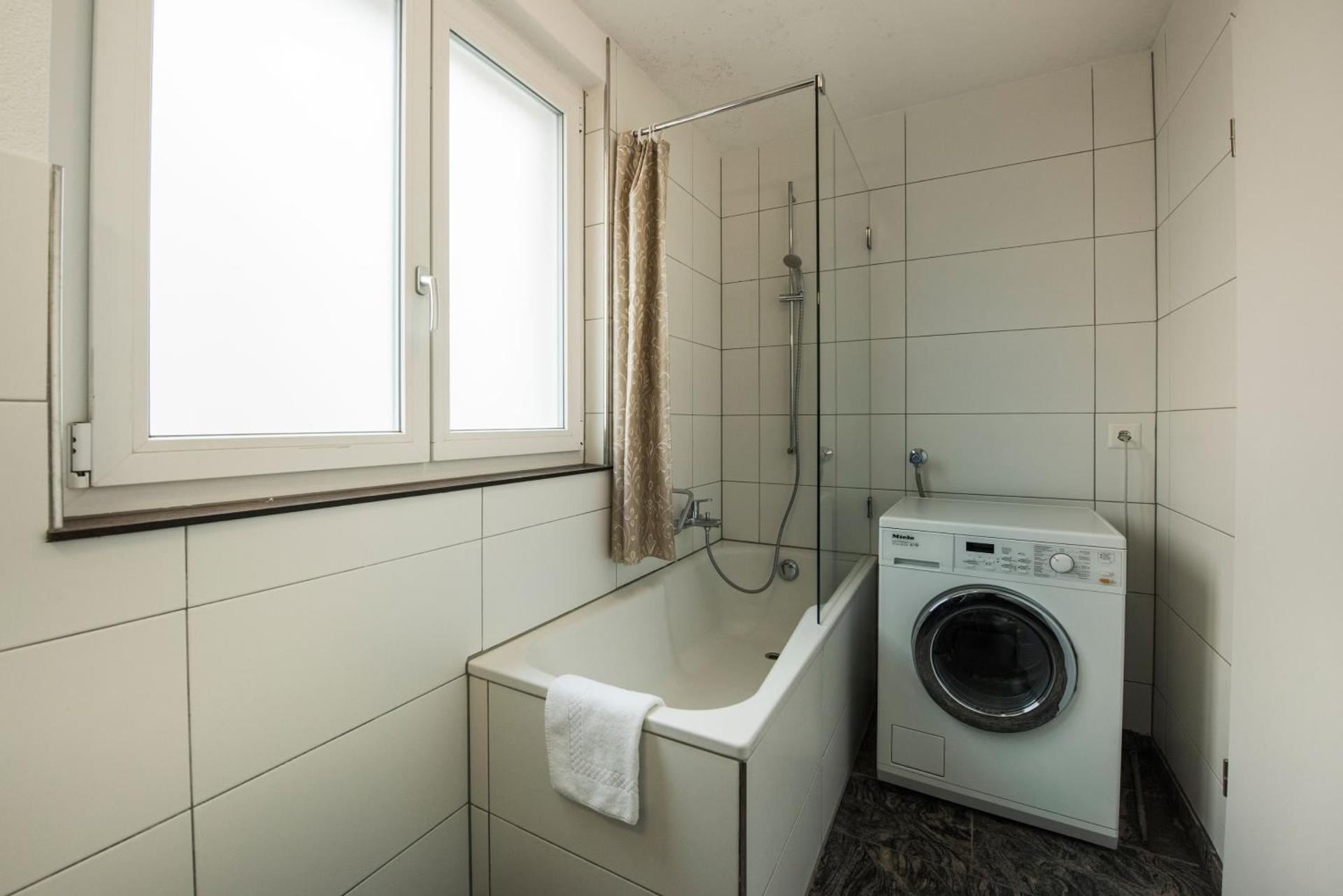 Abendrot - Direct lake view