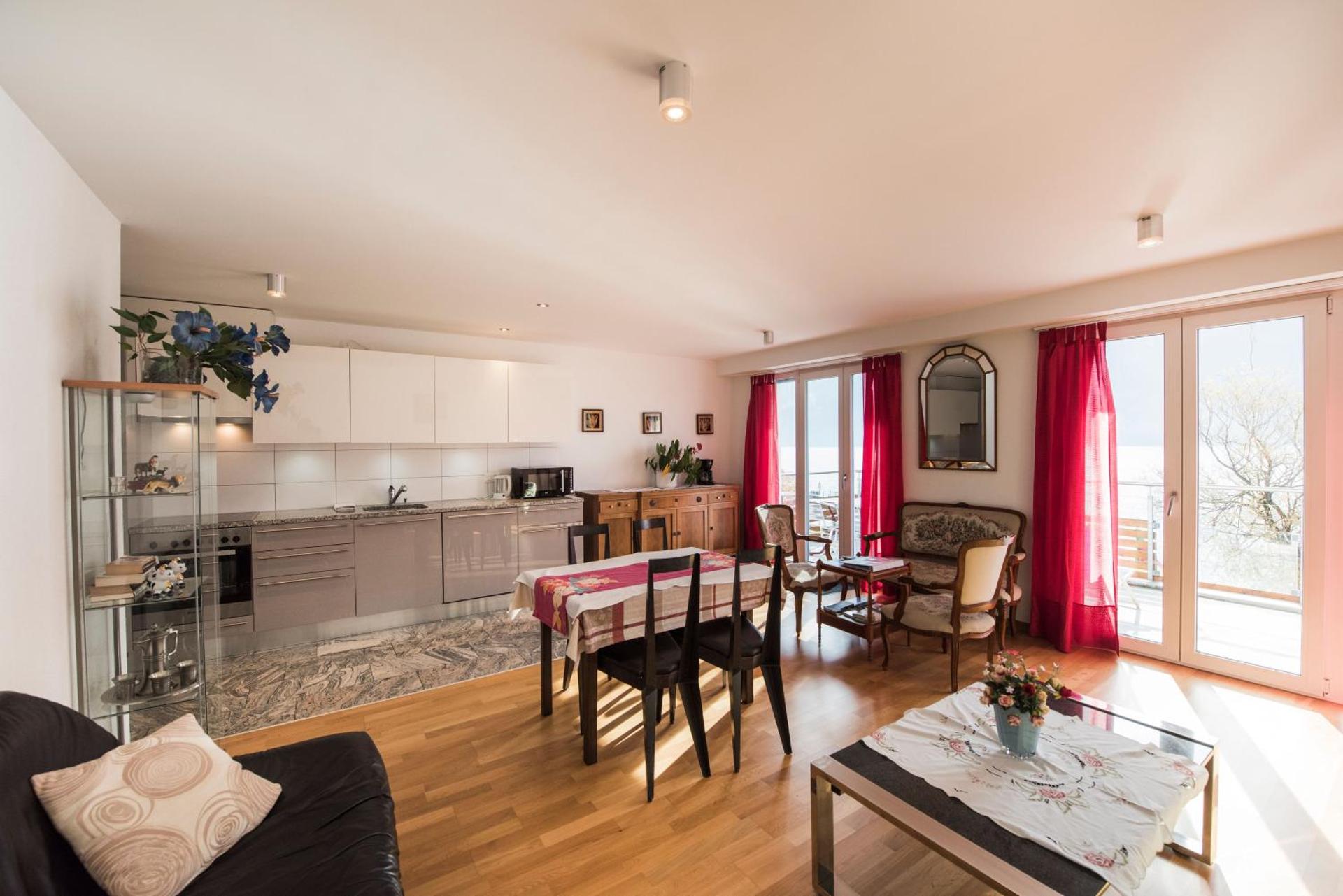 Abendrot - Direct lake view