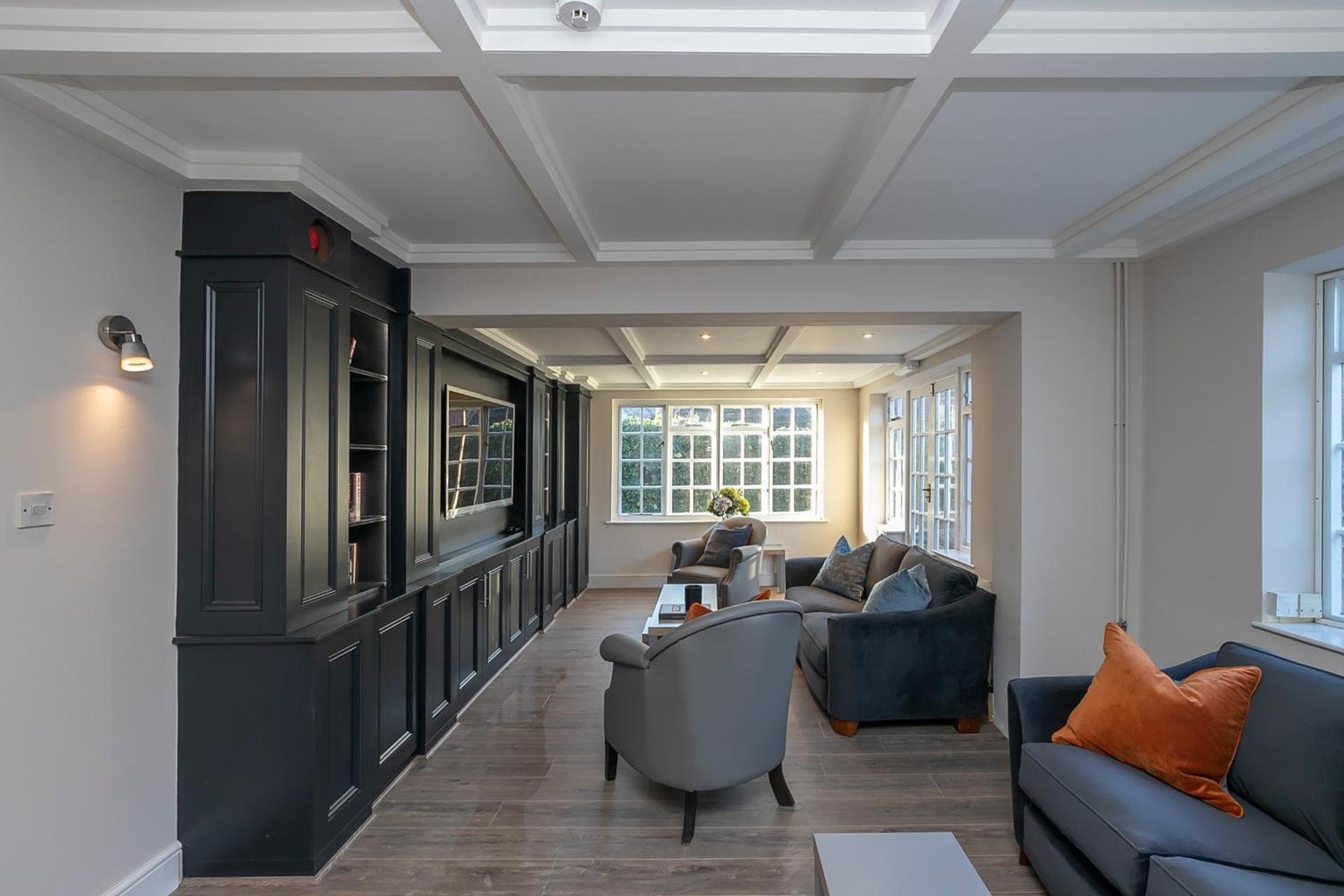 Pages Hotel and Guesthouse