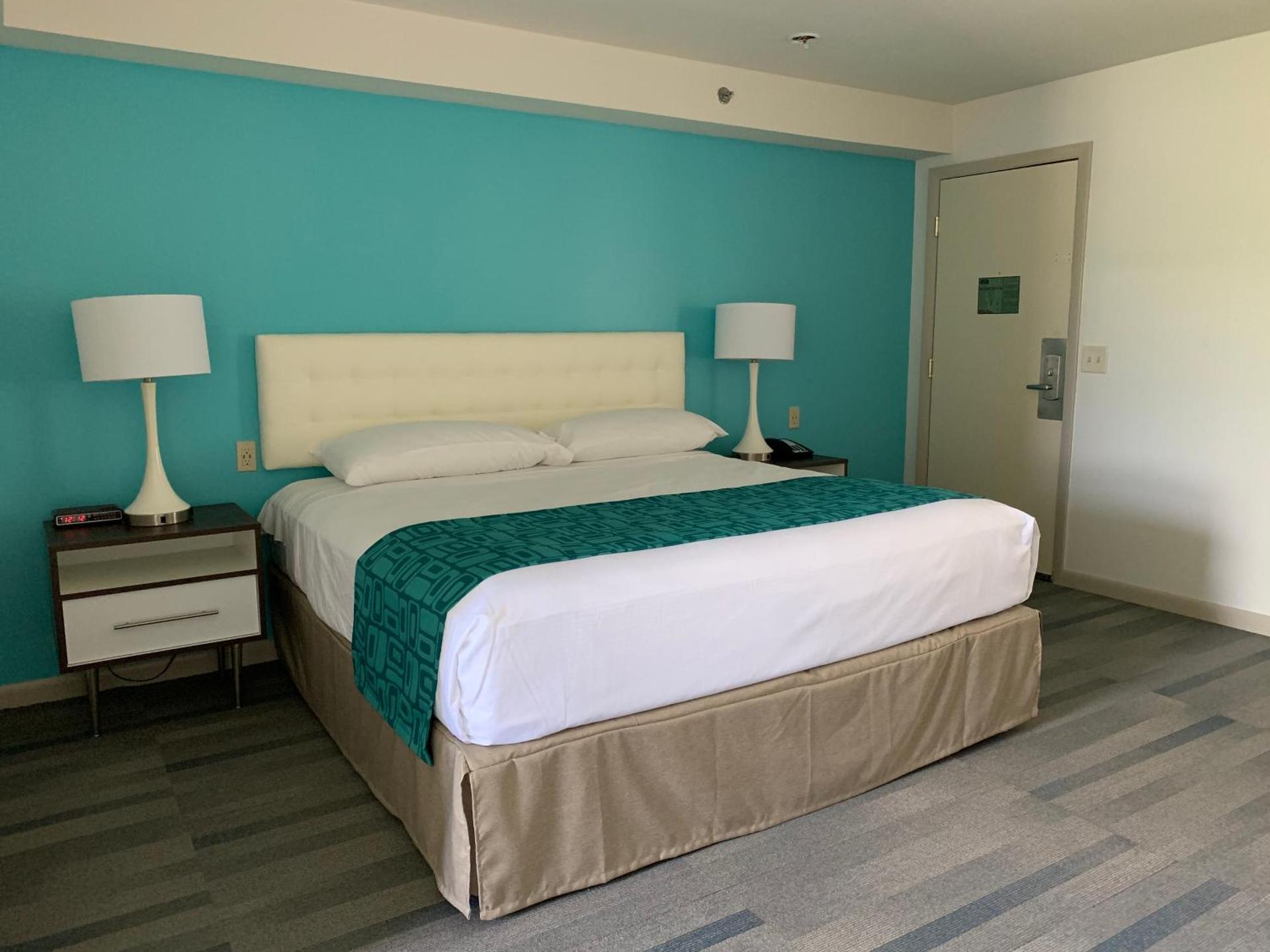 Howard Johnson by Wyndham Williamstown