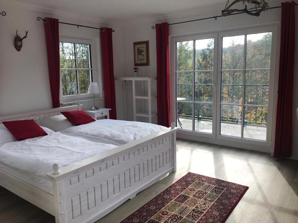 Altes Forsthaus Waldenbuch / Bei der Messe Stuttgart