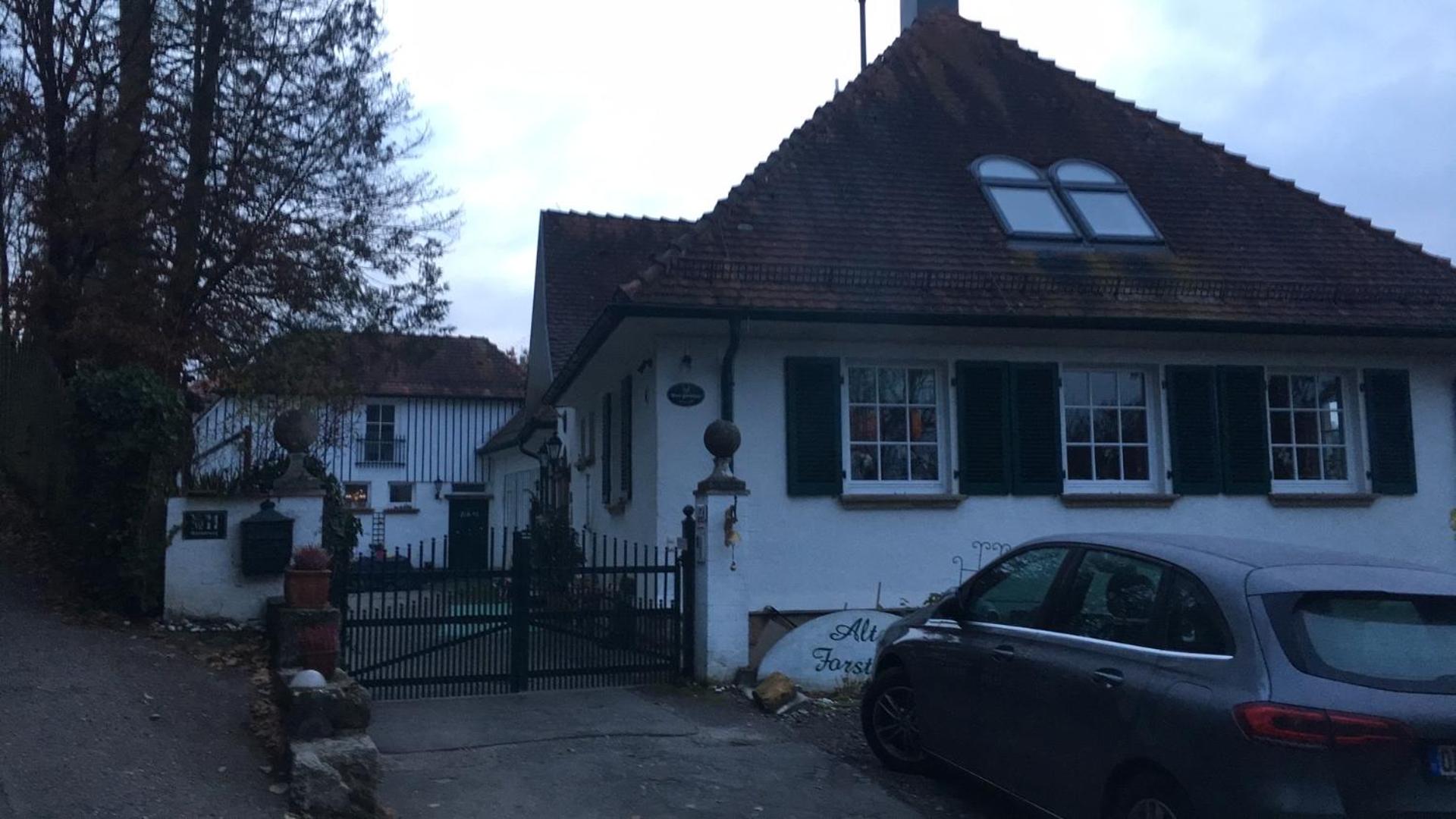 Altes Forsthaus Waldenbuch / Bei der Messe Stuttgart