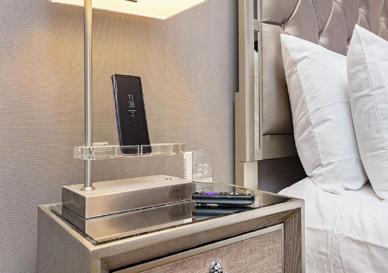 Suites At 143 Arlington Street