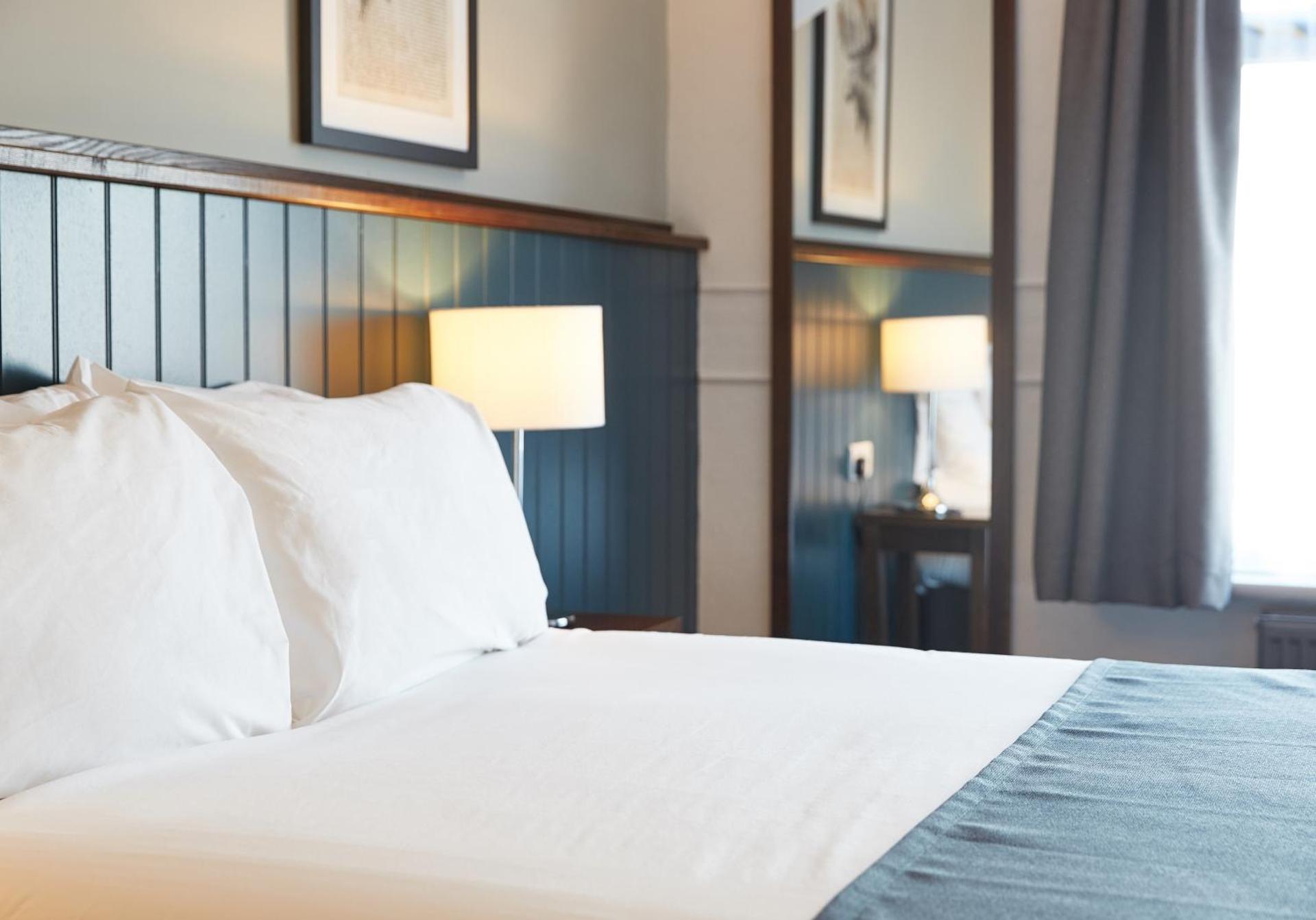 The Spyglass & Kettle by Greene King Inns