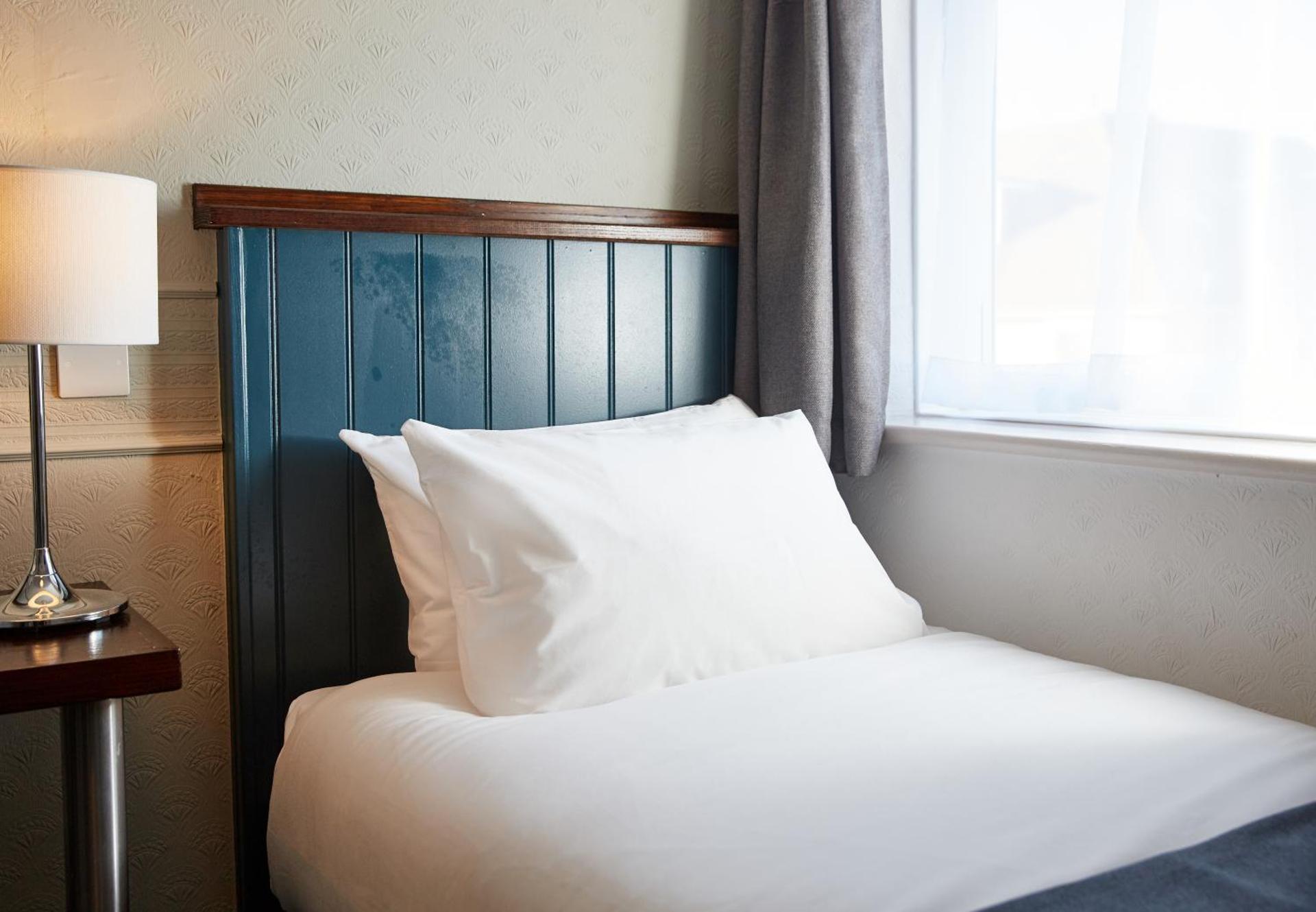 The Spyglass & Kettle by Greene King Inns