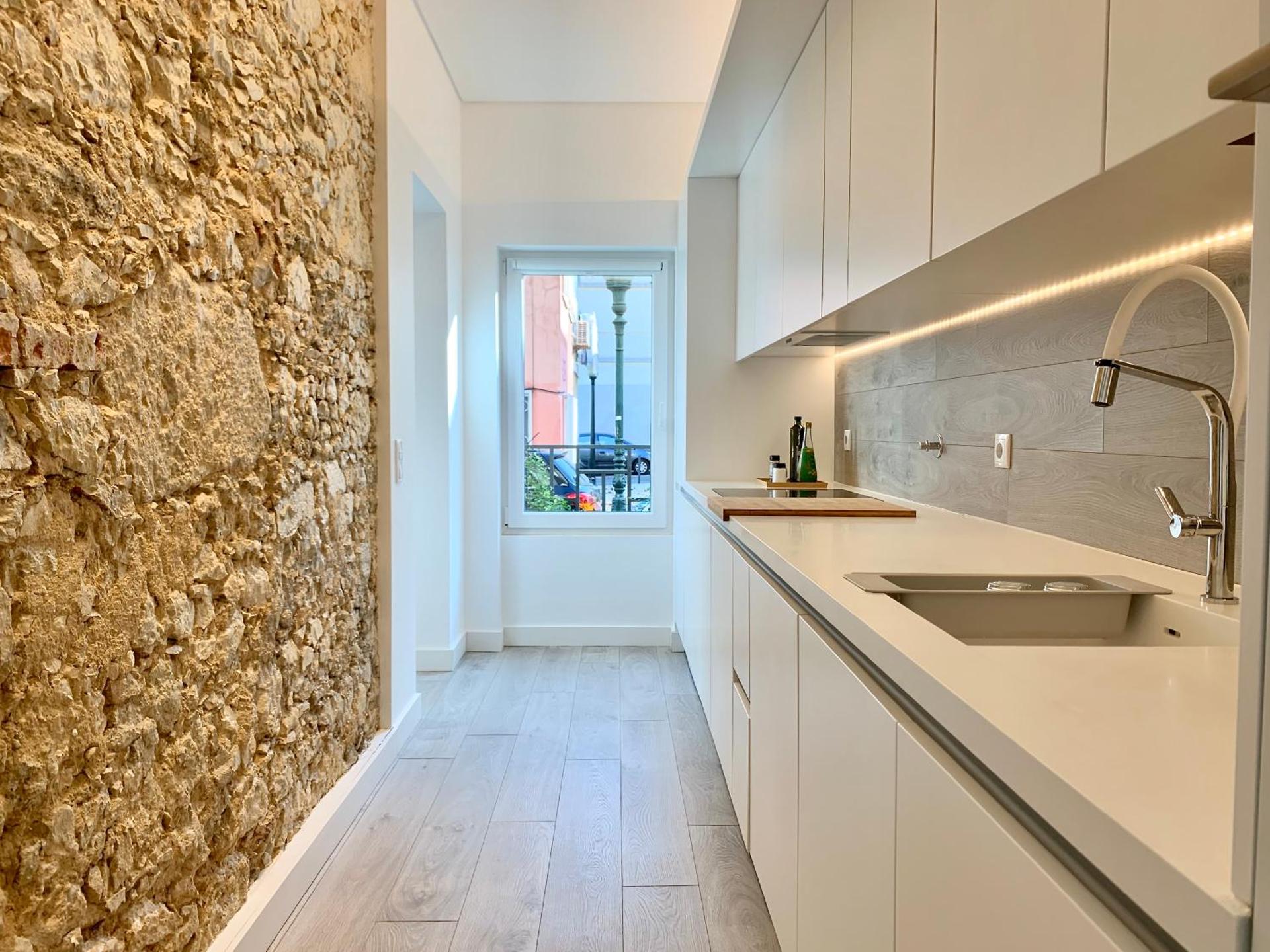 Kitchen or kitchenette