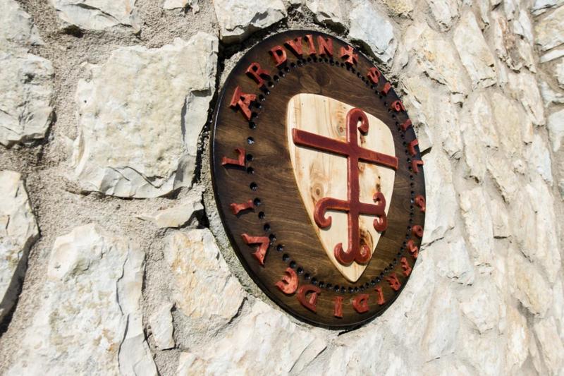 Petra Thea Villa Karitaina