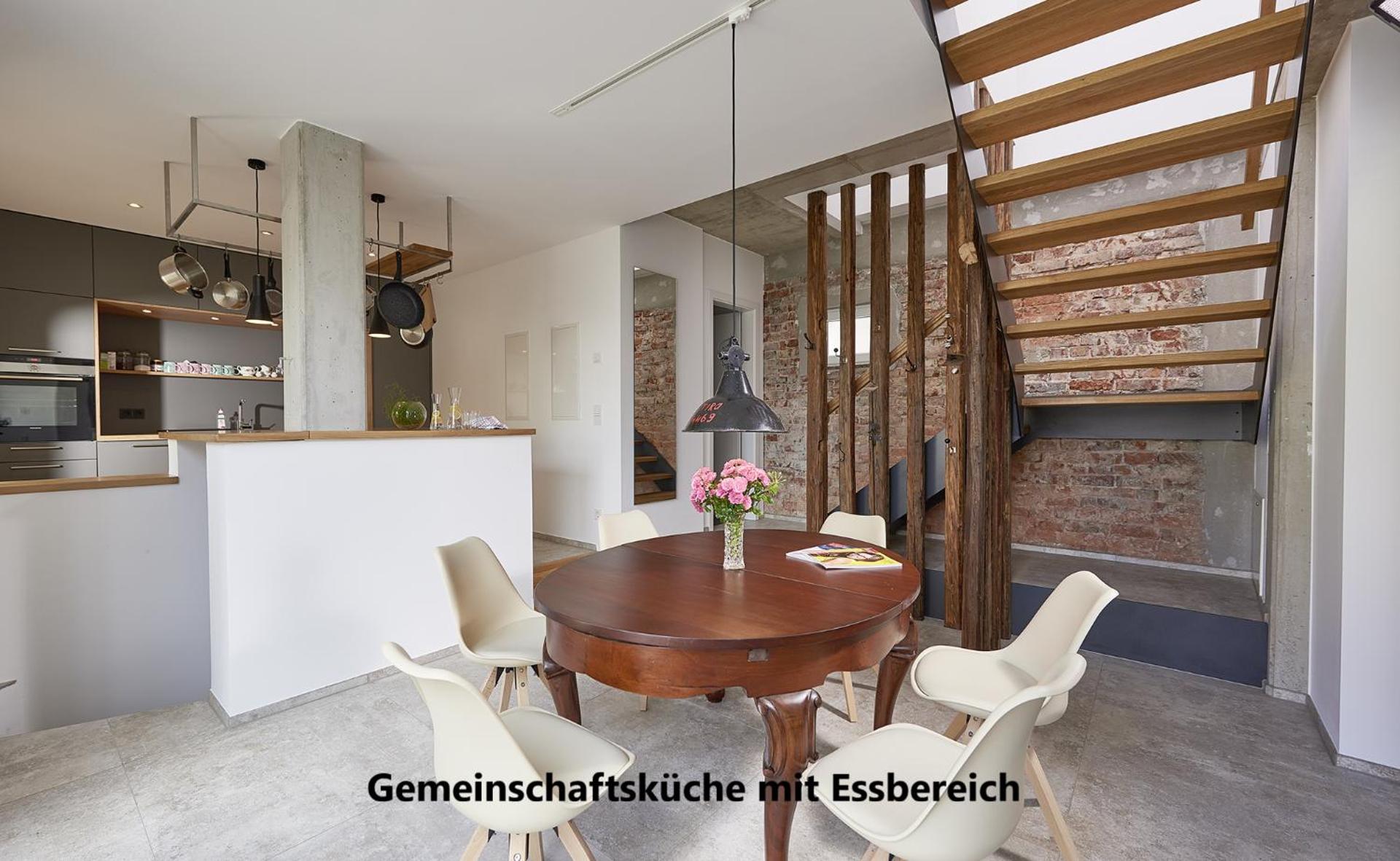 Bei Meyers Schlafen & Feiern