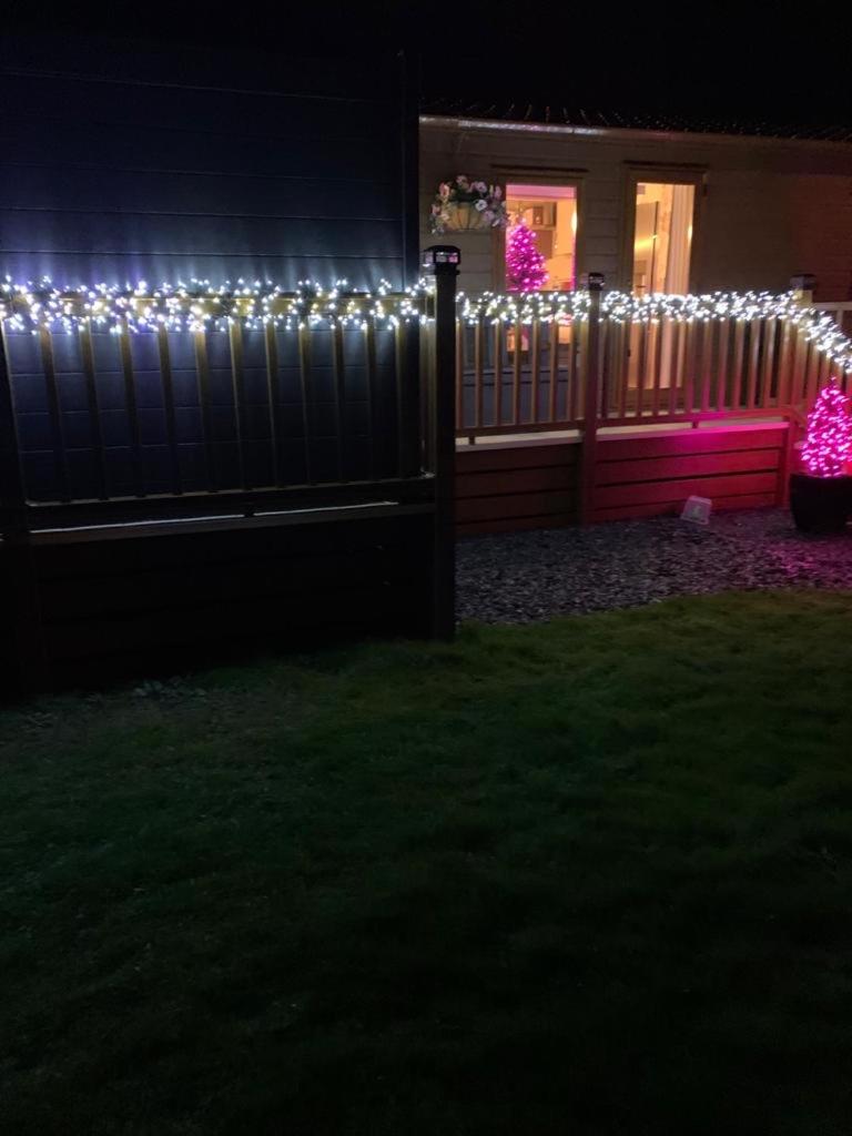 Logi-Bear Lodge with Hot Tub