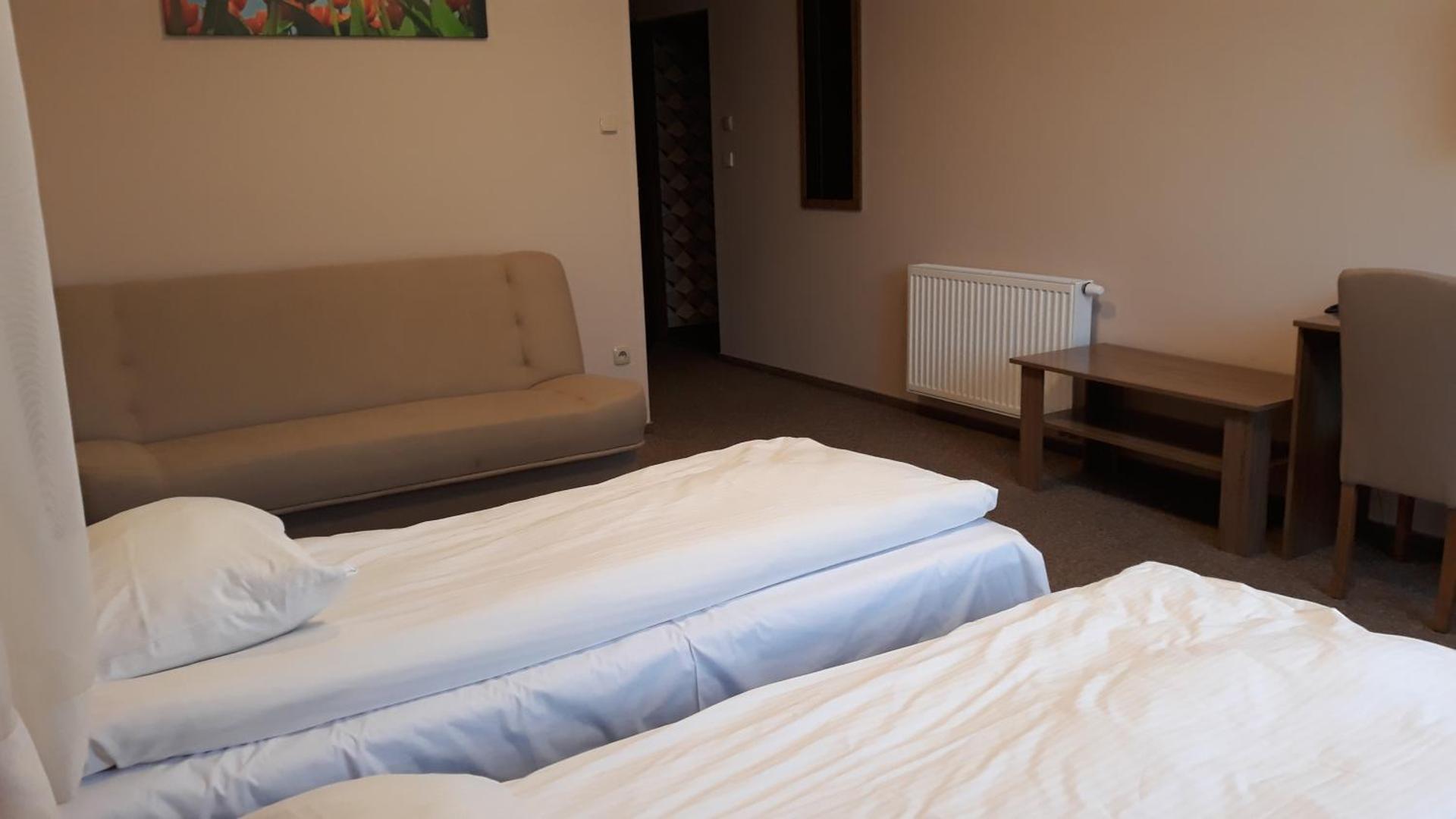 Hotel - Restauracja "SŁONECZNA"