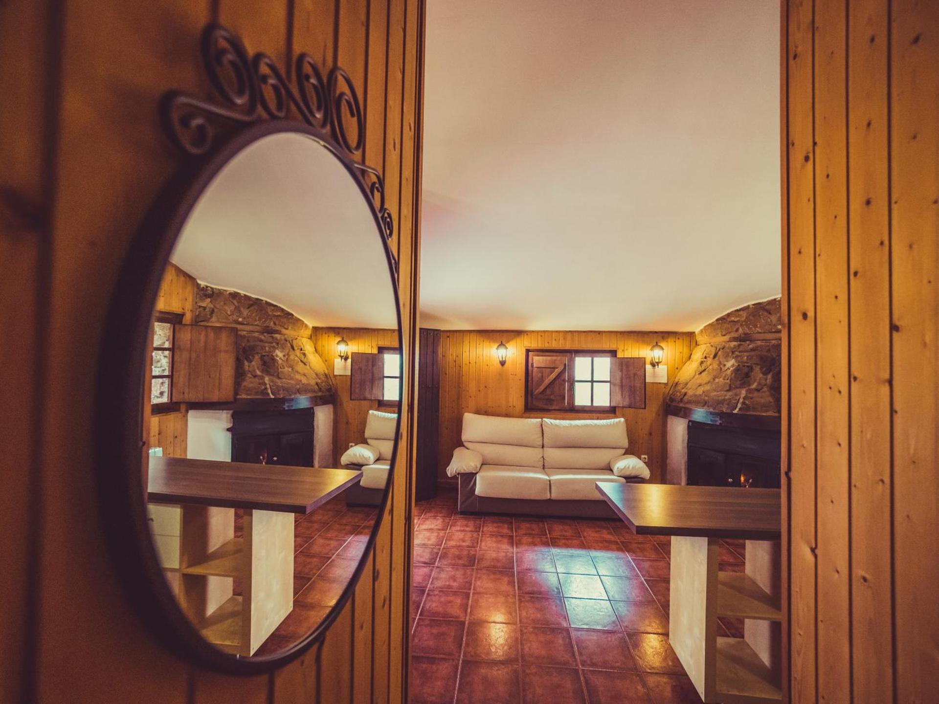 Communal lounge/ TV room