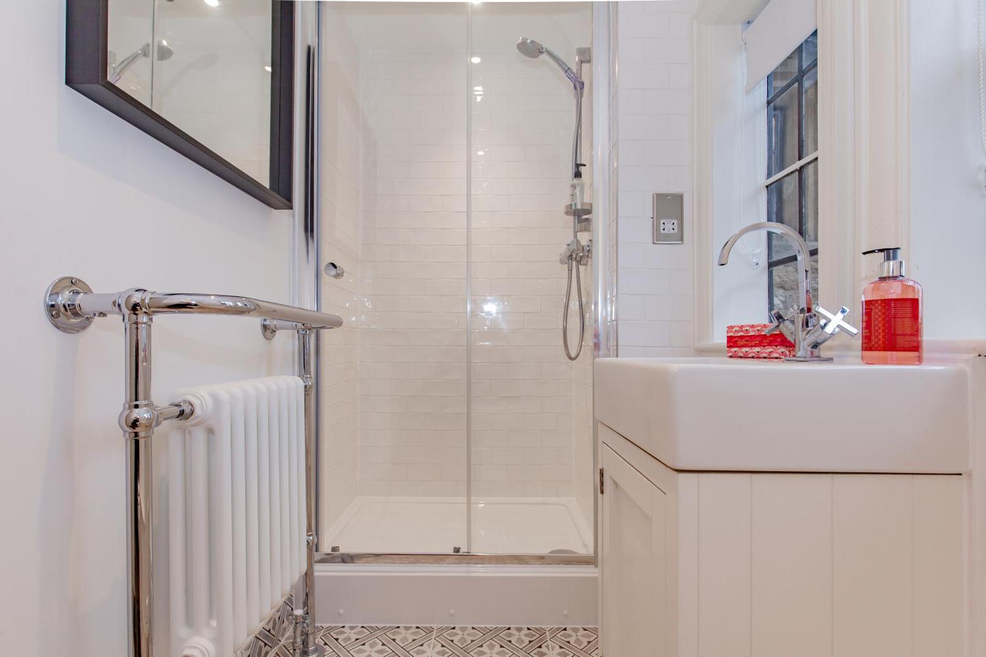 Oxfordshire Living - The Churchill Apartment - Woodstock