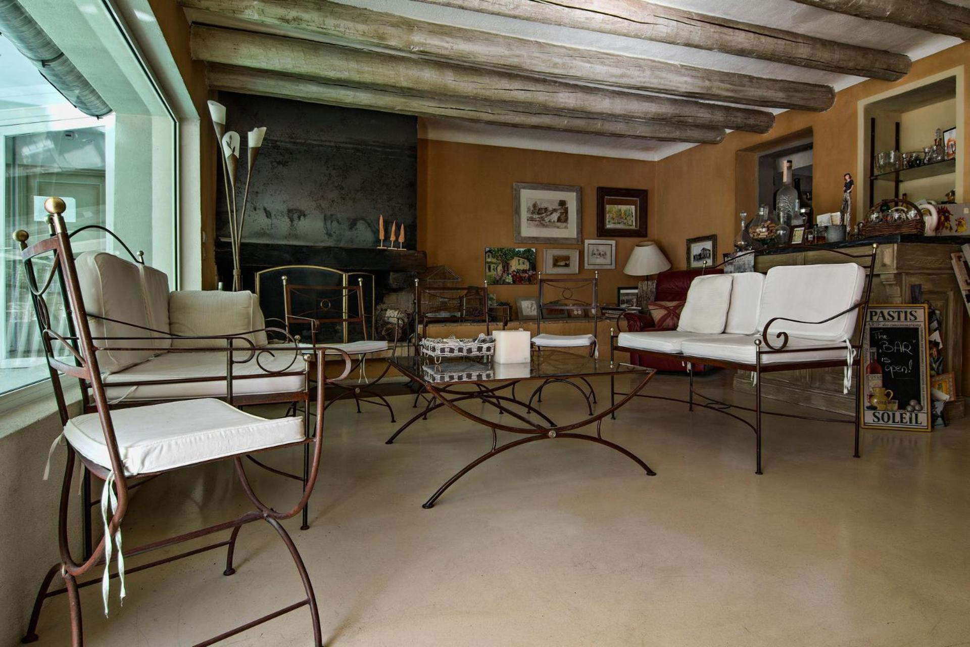 Le Mas Du Pont Roman