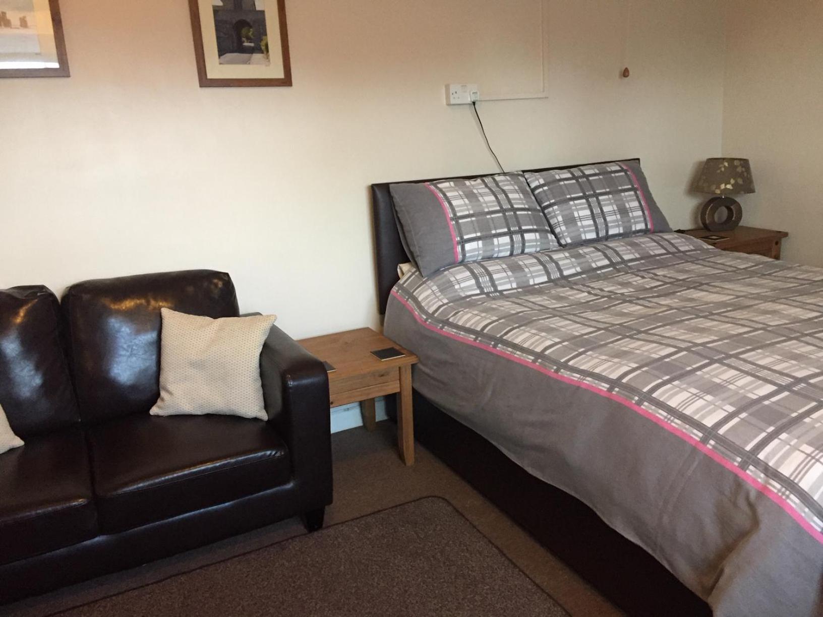 No. 5 Smith Cottages