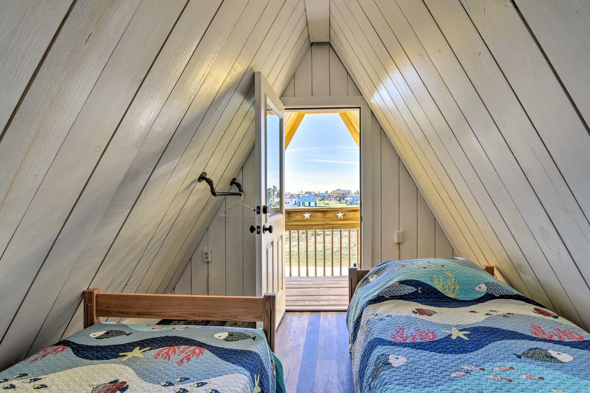 2 Blocks to Surfside Beach A-Frame Home with Deck