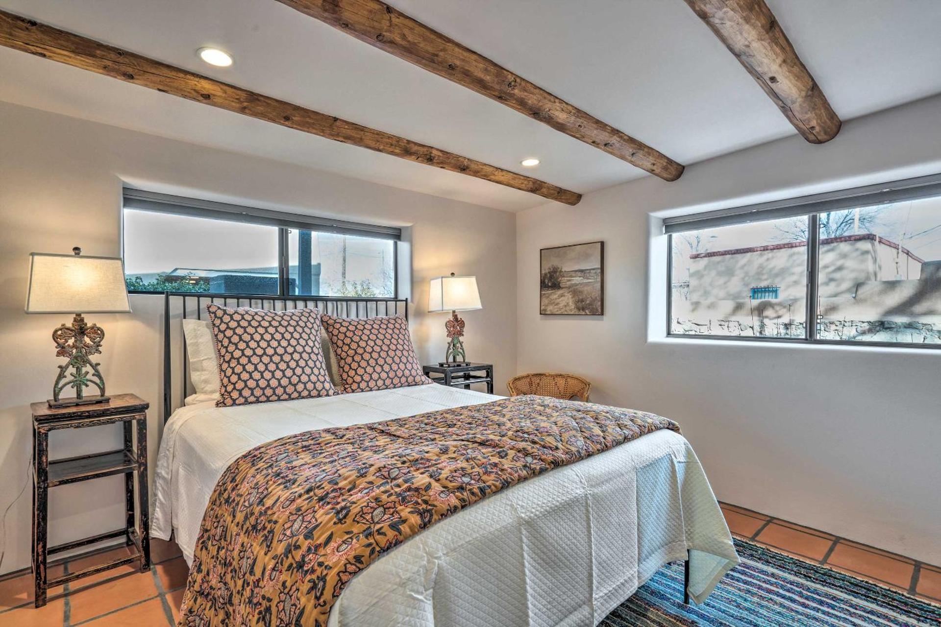 Adobe House with Patio - Walk to Dtwn Plaza and Shops!