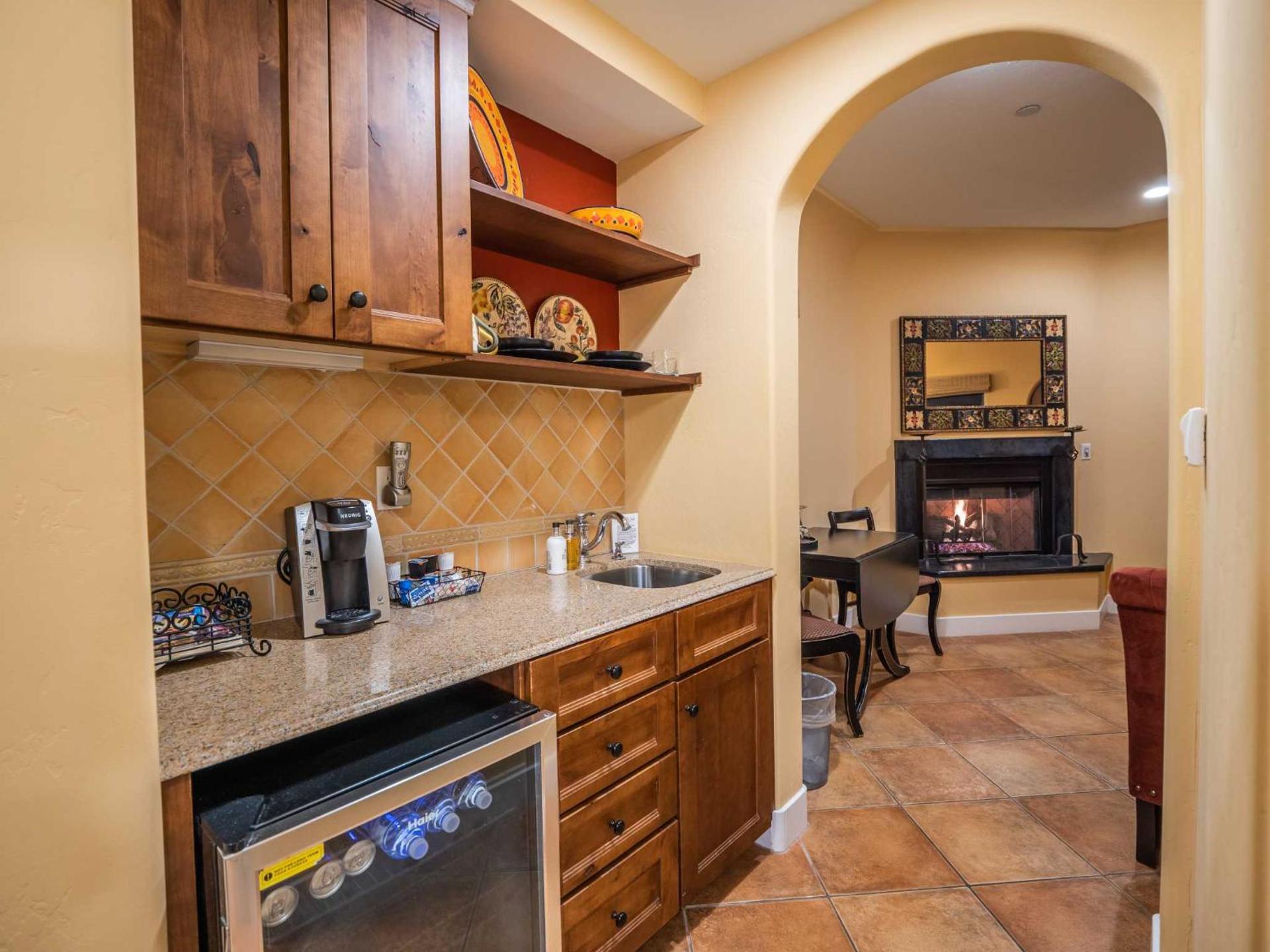 Kitchen or kitchenette