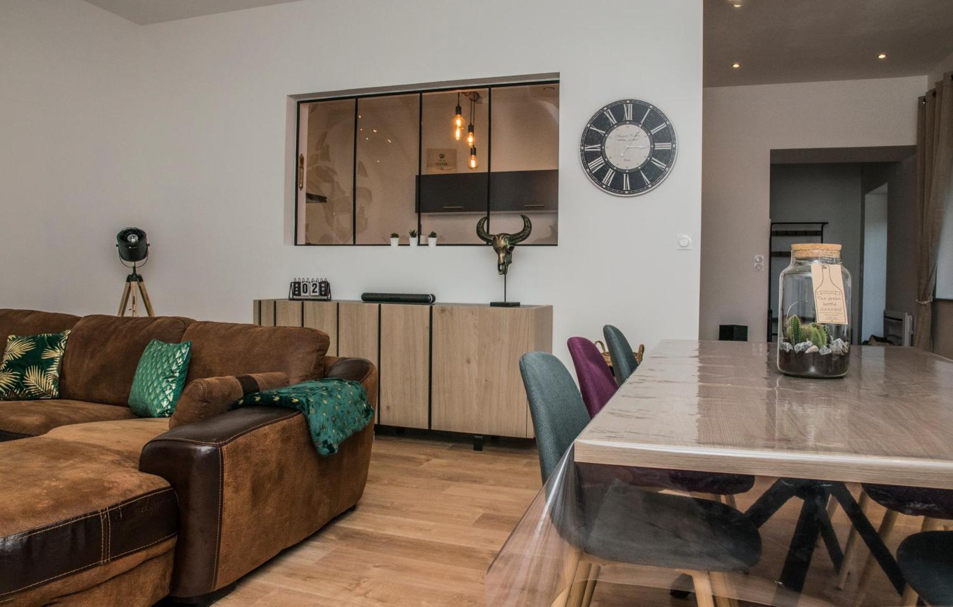 Le quai de St Pierre